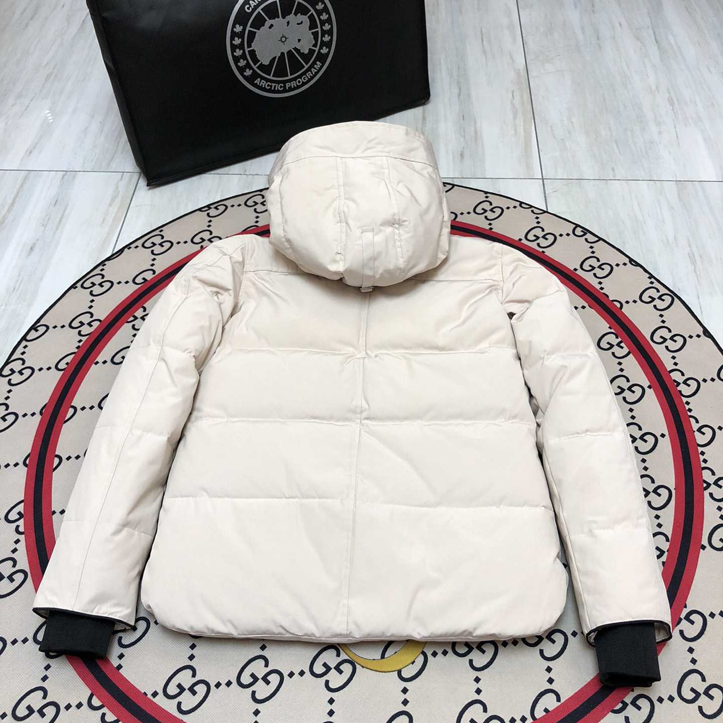 Canada Goose Parka - EUR FASHION