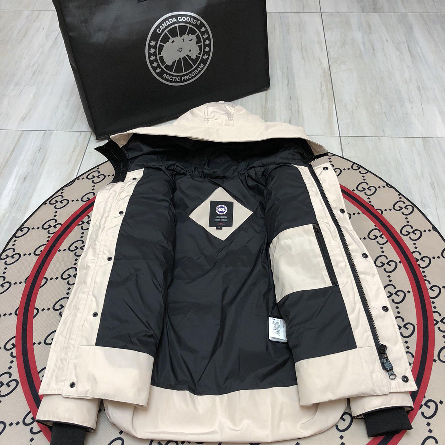 Canada Goose Parka - EUR FASHION