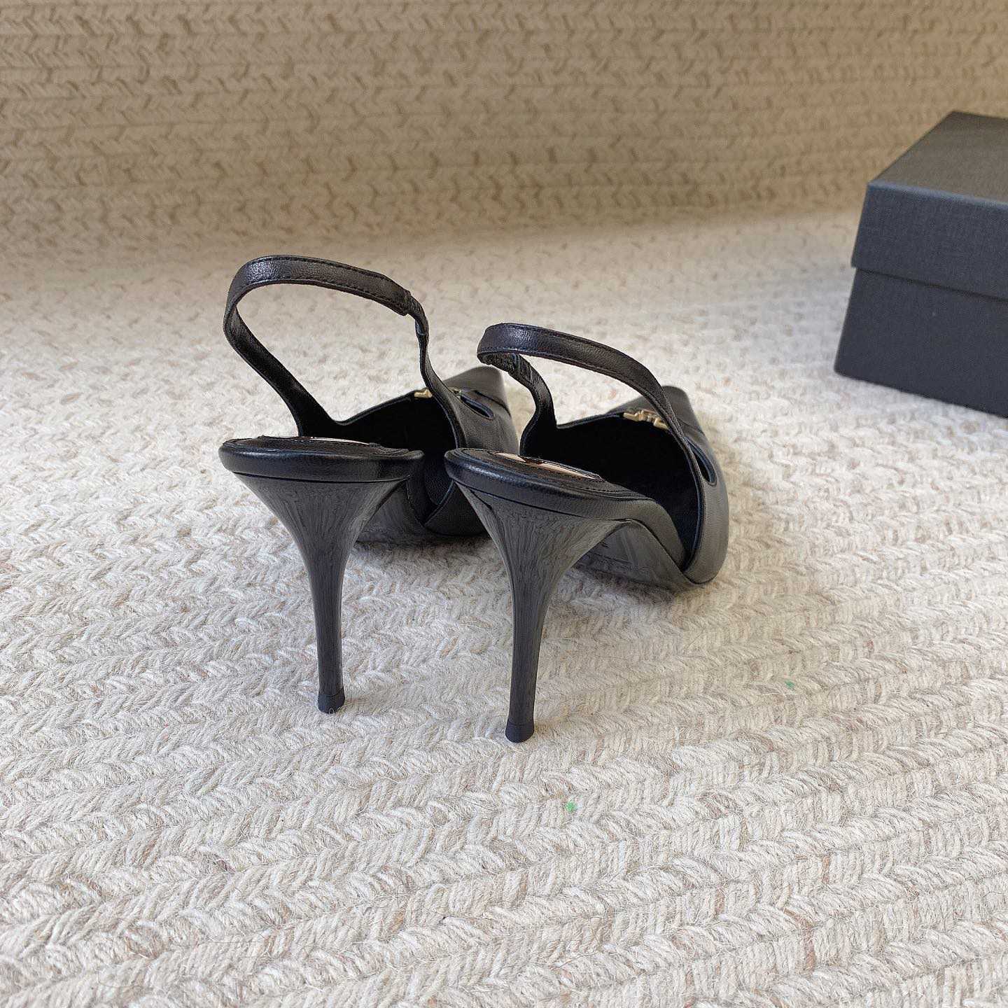 Saint Laurent Leather YSL Slingback Pumps - EUR FASHION