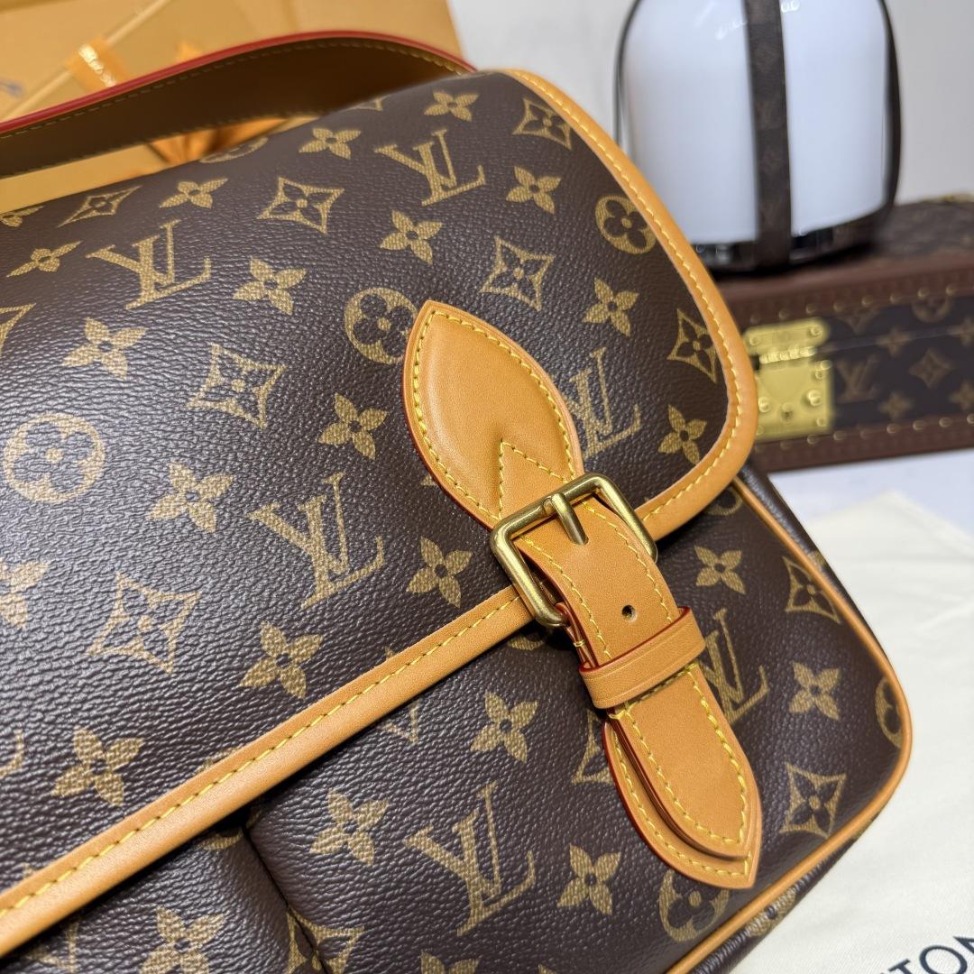 Louis Vuitton Satchel Messenger   M14723 - EUR FASHION