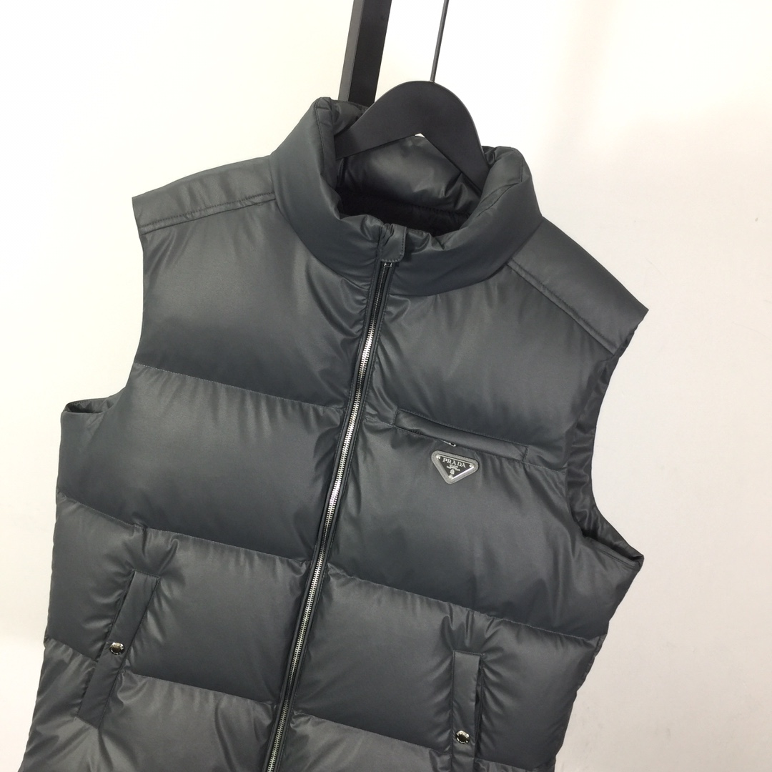 Prada Padded Re-Nylon Vest - EUR FASHION