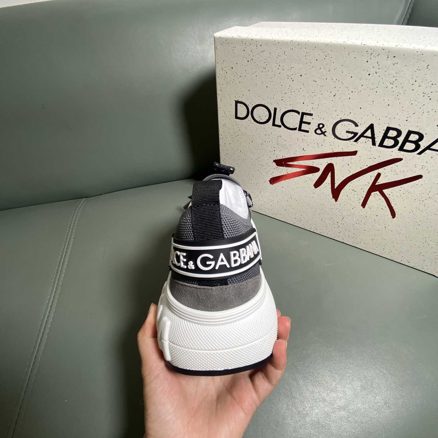 Dolce & Gabbana Lace-up Sneakers - EUR FASHION