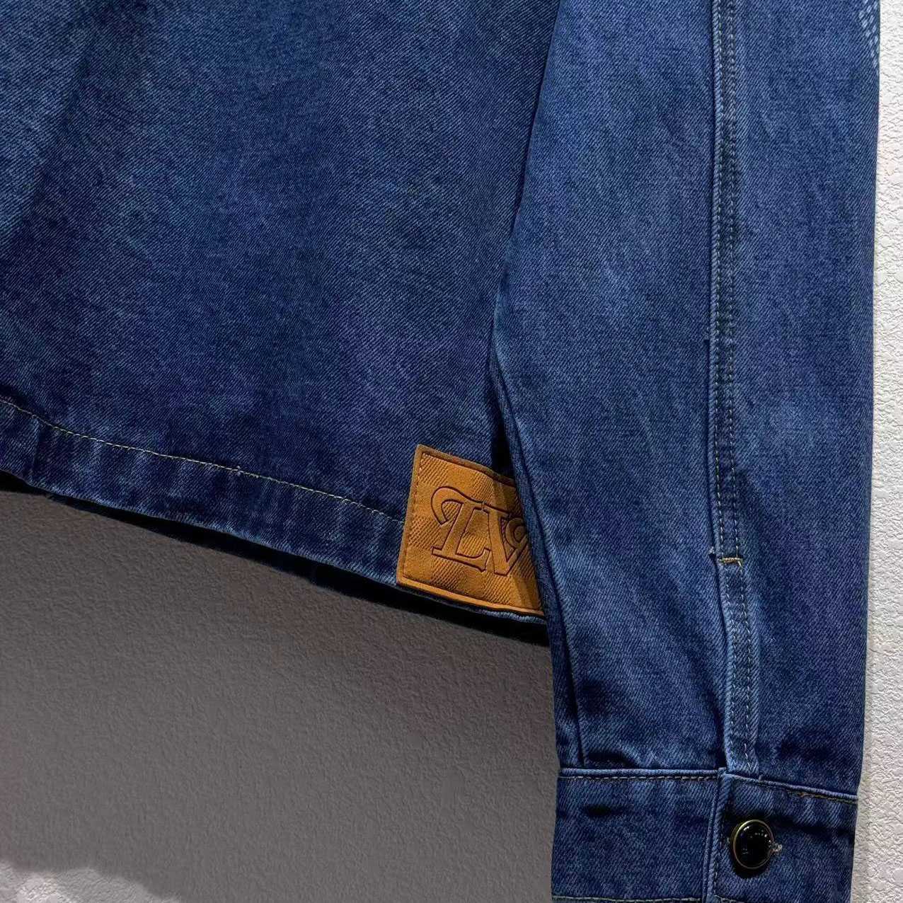 Louis Vuitton Monogram Denim Workwear Overshirt   1AIK79 - EUR FASHION