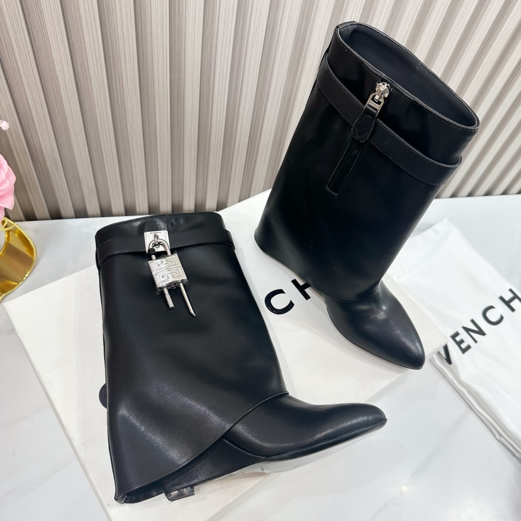 Givenchy Shark Lock Leather Knee-high Boots - EUR FASHION