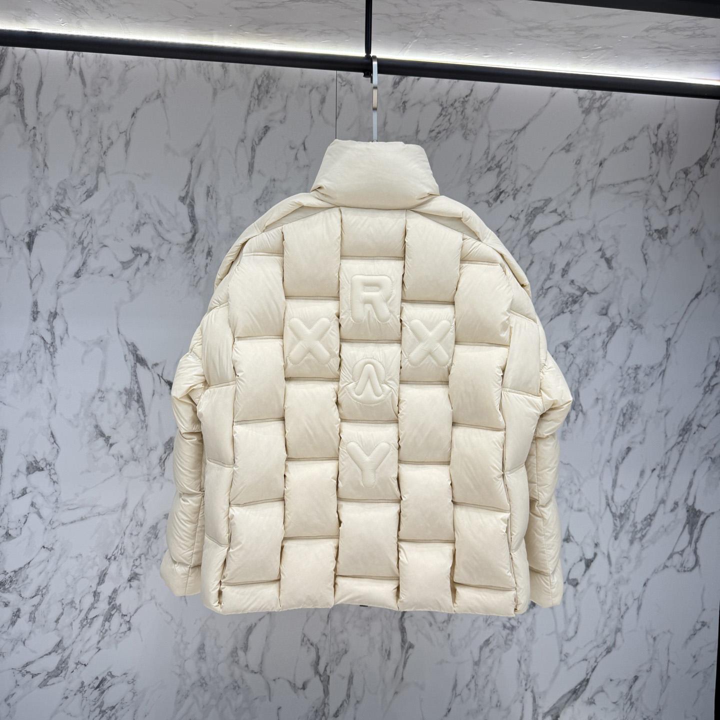 Moncler Short Down Jacket - EUR FASHION
