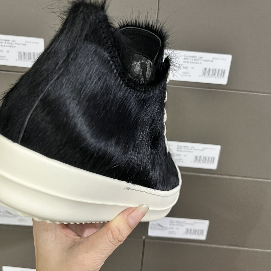 Rick Owens Black Pony Hair Low Sneakers - EUR FASHION