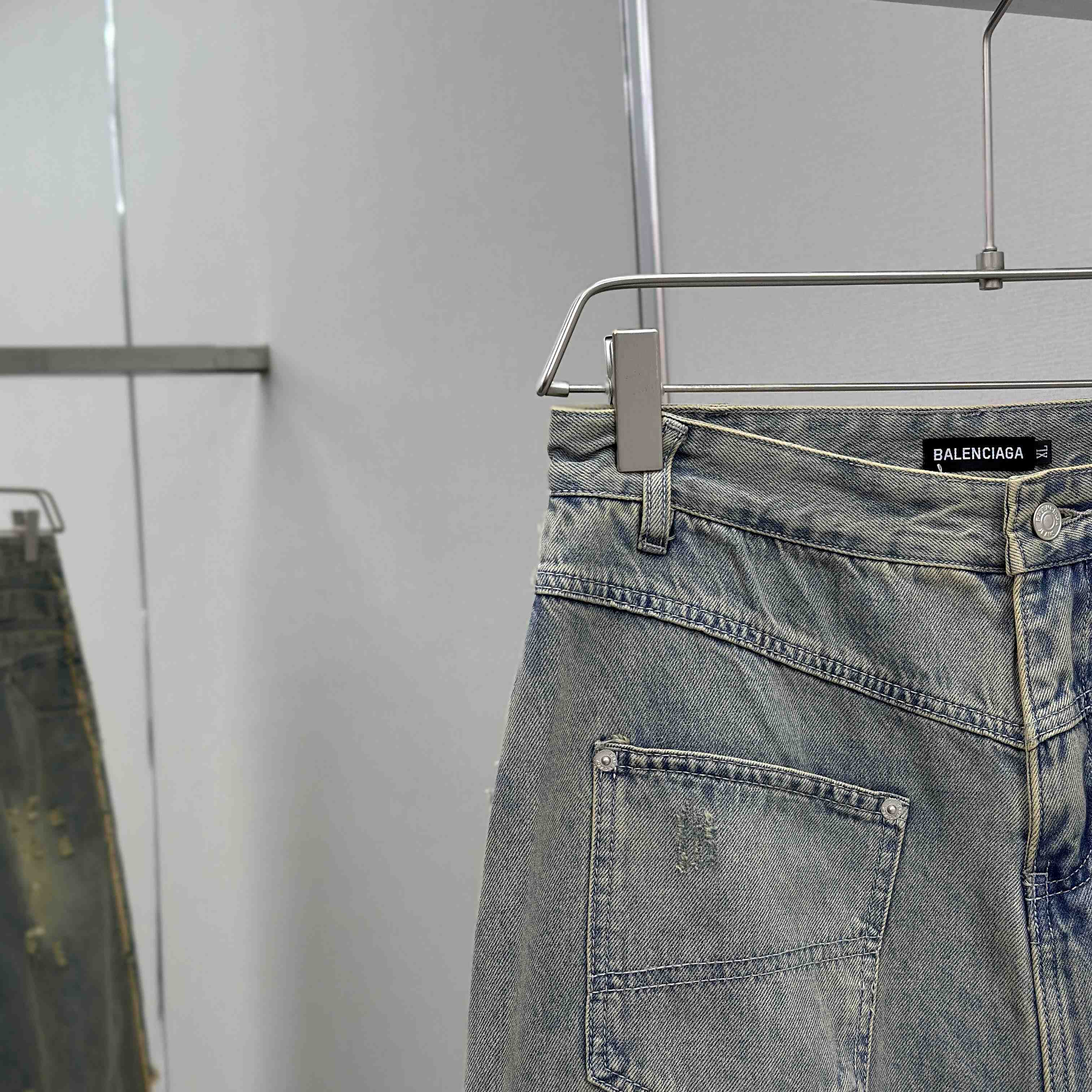 Balenciaga Baggy Pants  - EUR FASHION