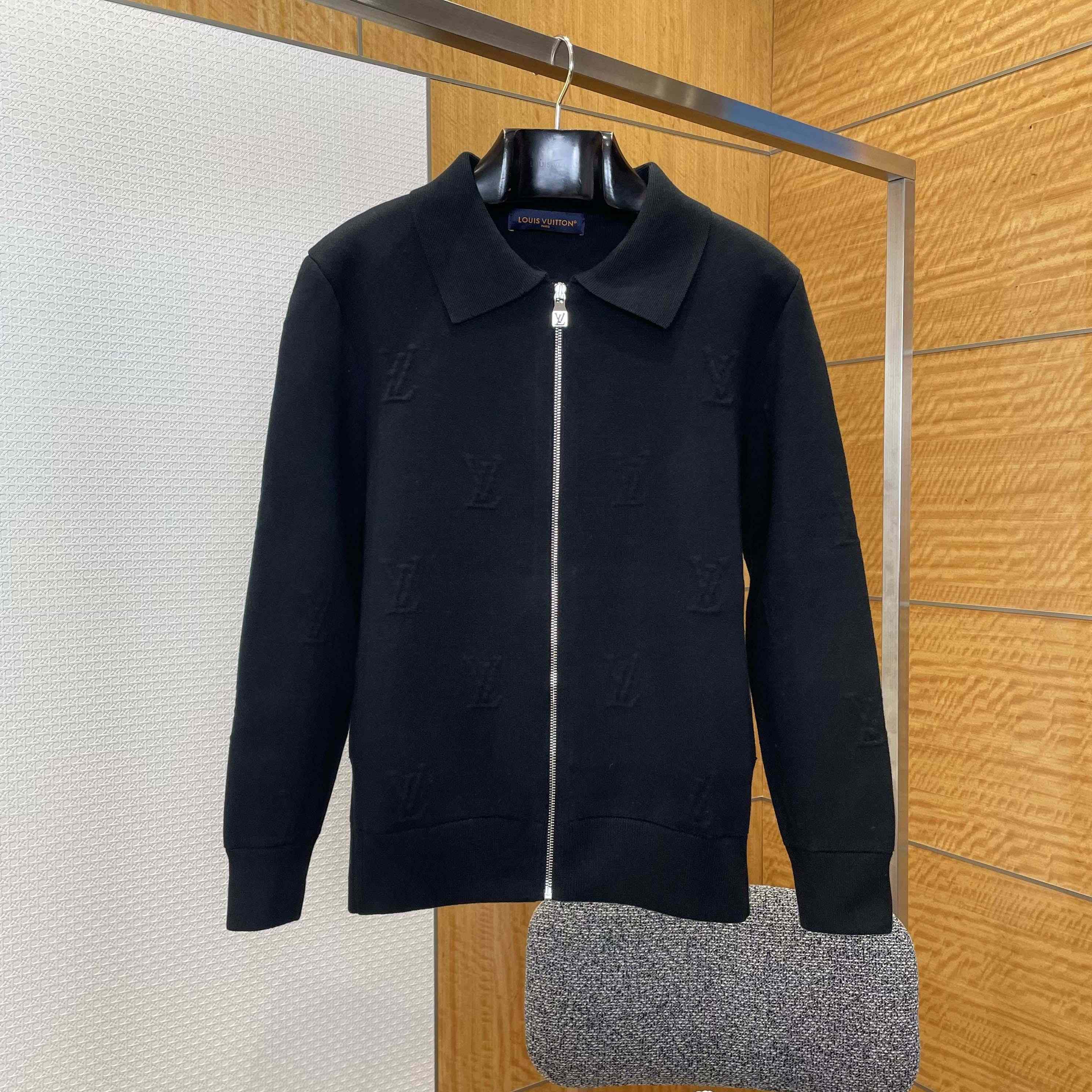 Louis Vuitton LV Blason Embossed Wool Blouson   1AFYEKC - EUR FASHION