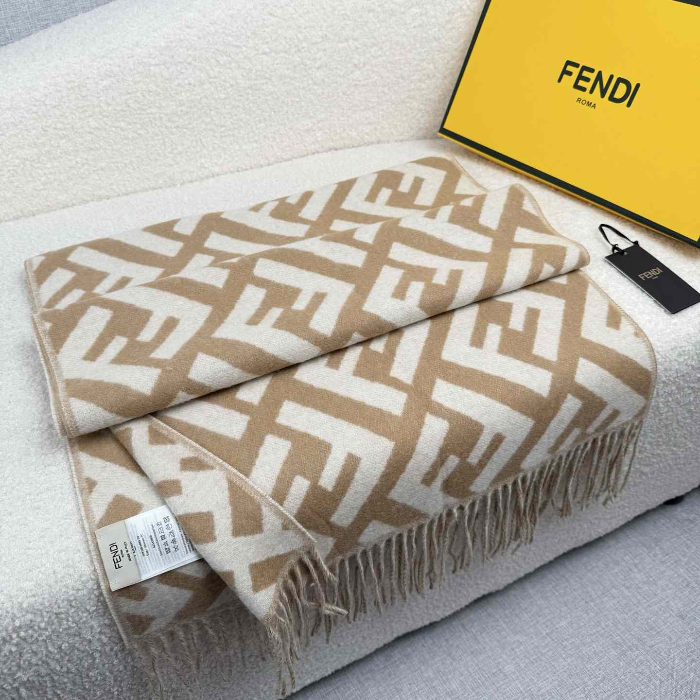 Fendi FF Scarf - EUR FASHION