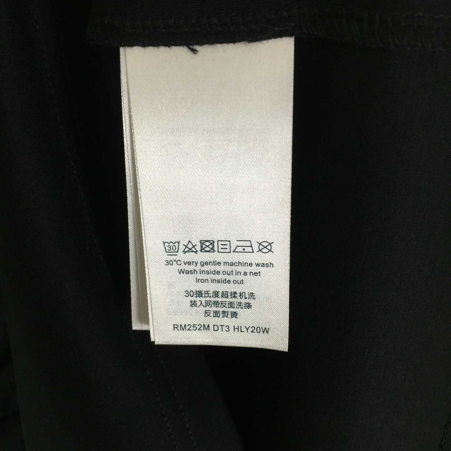 Louis Vuitton Cursive Signature T-Shirt - EUR FASHION