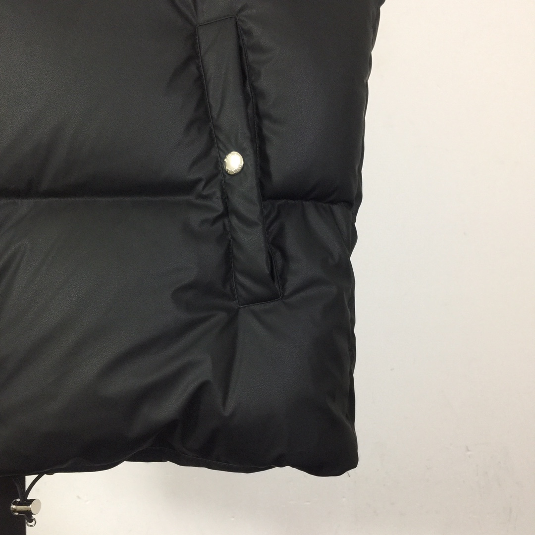 Prada Padded Re-Nylon Vest - EUR FASHION