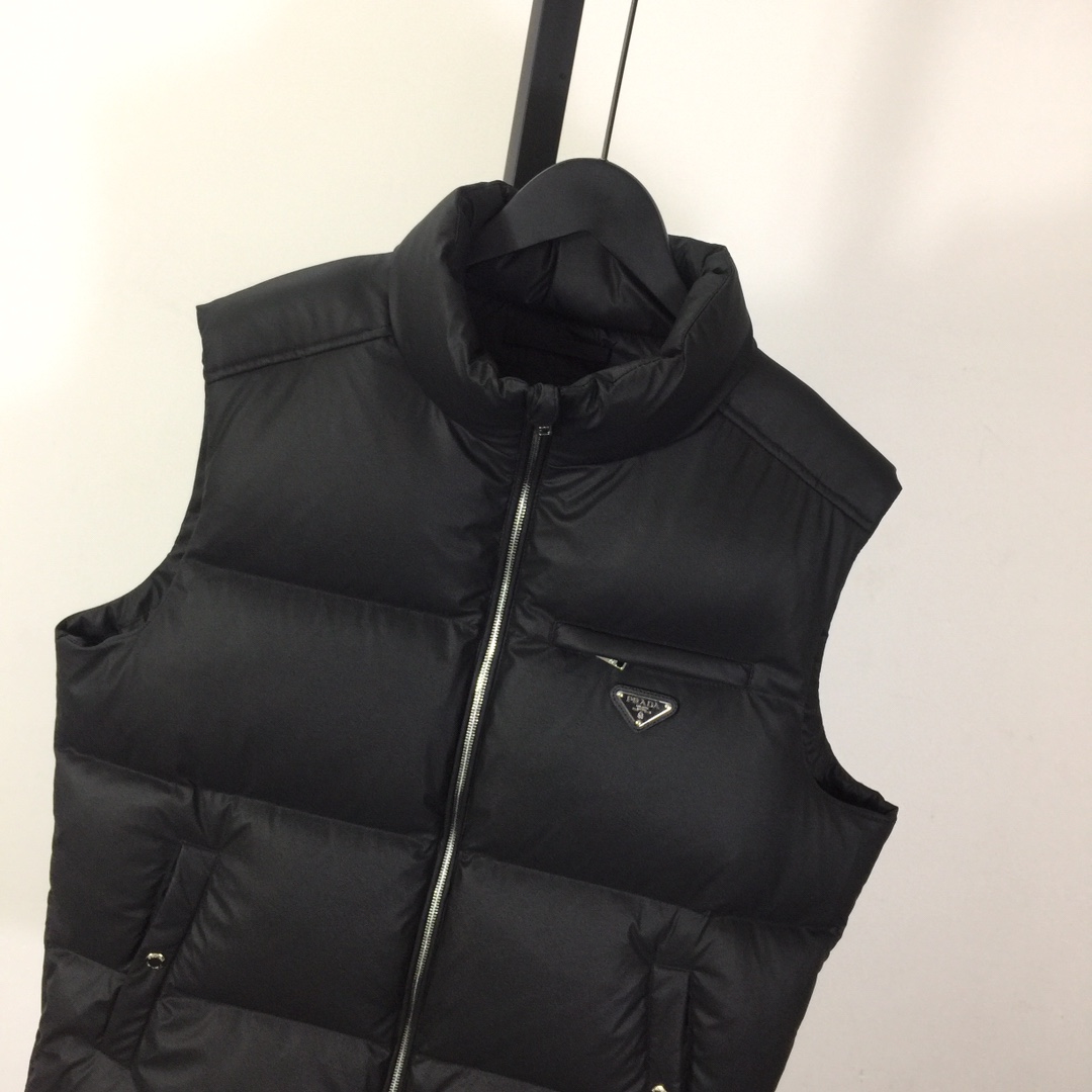 Prada Padded Re-Nylon Vest - EUR FASHION