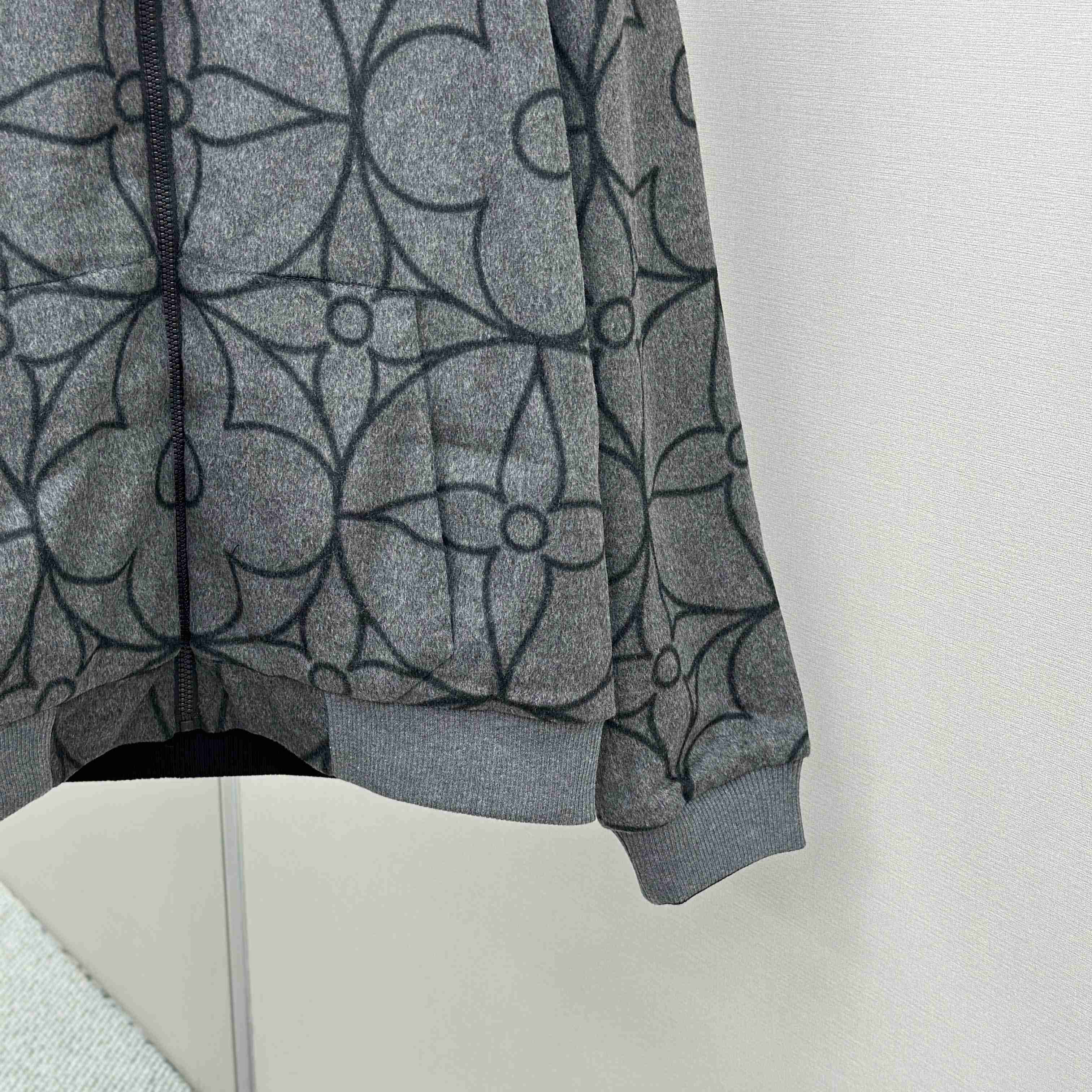 Louis Vuitton Reversible Double Face Hooded Blouson    1AGHXW - EUR FASHION