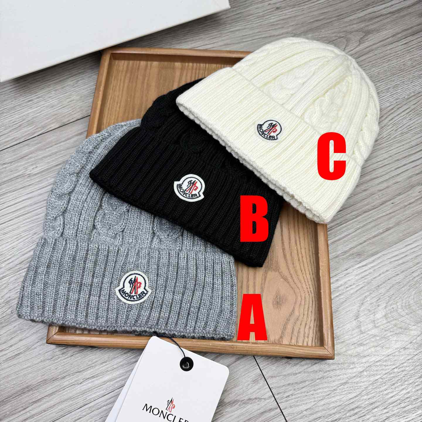 Moncler Beanie  - EUR FASHION