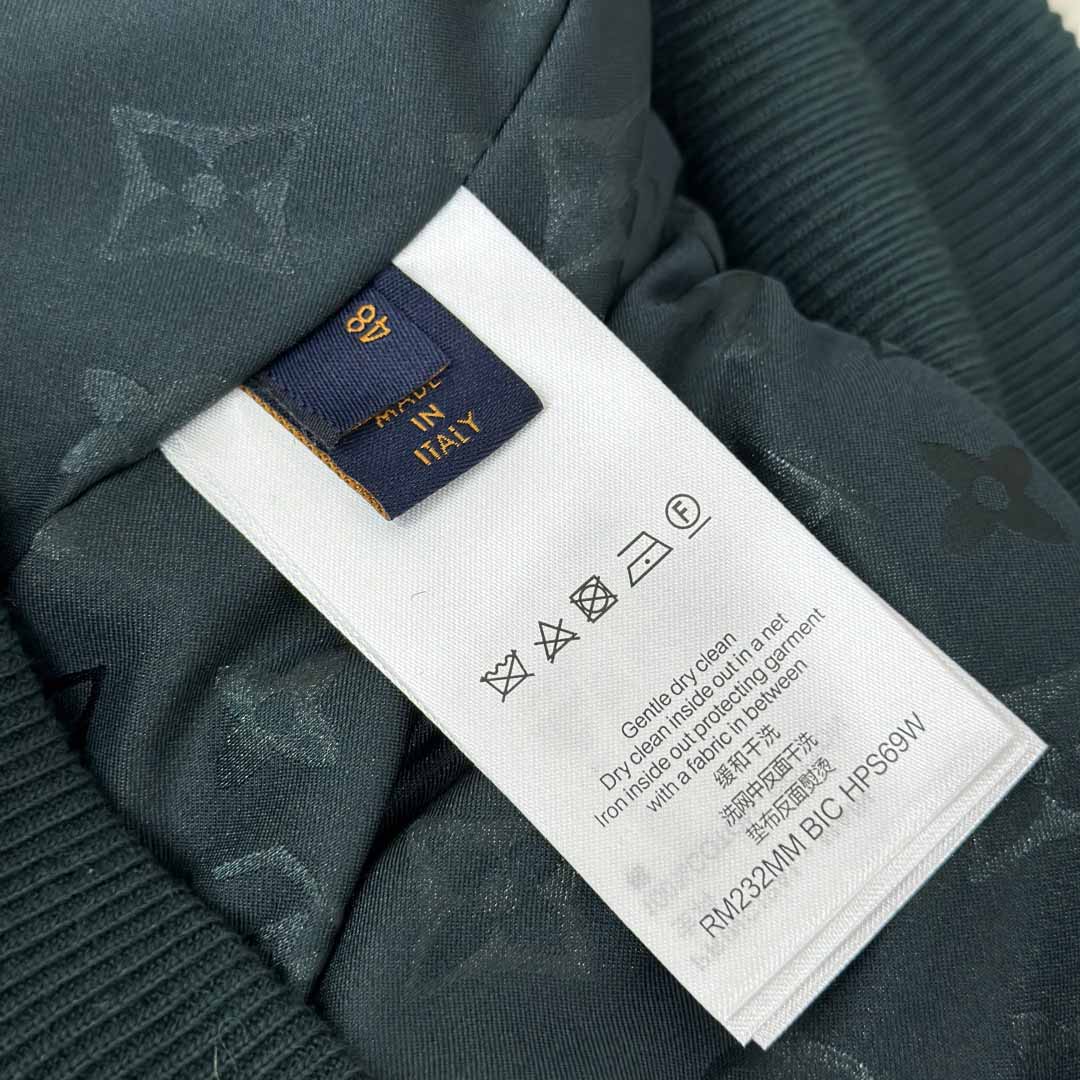 Louis Vuitton Leather Patch Fleece Blouson   1AIIR9 - EUR FASHION