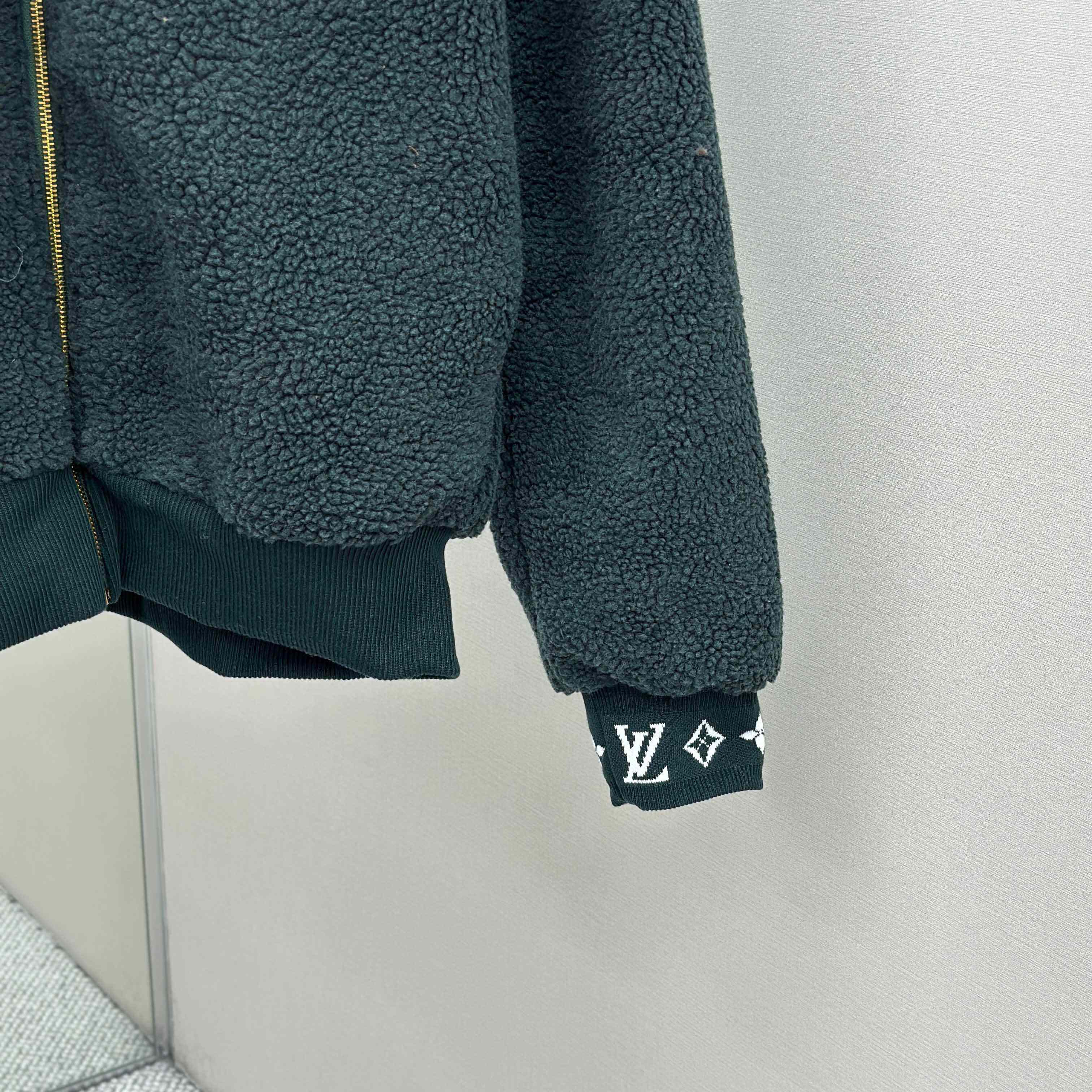 Louis Vuitton Leather Patch Fleece Blouson   1AIIR9 - EUR FASHION