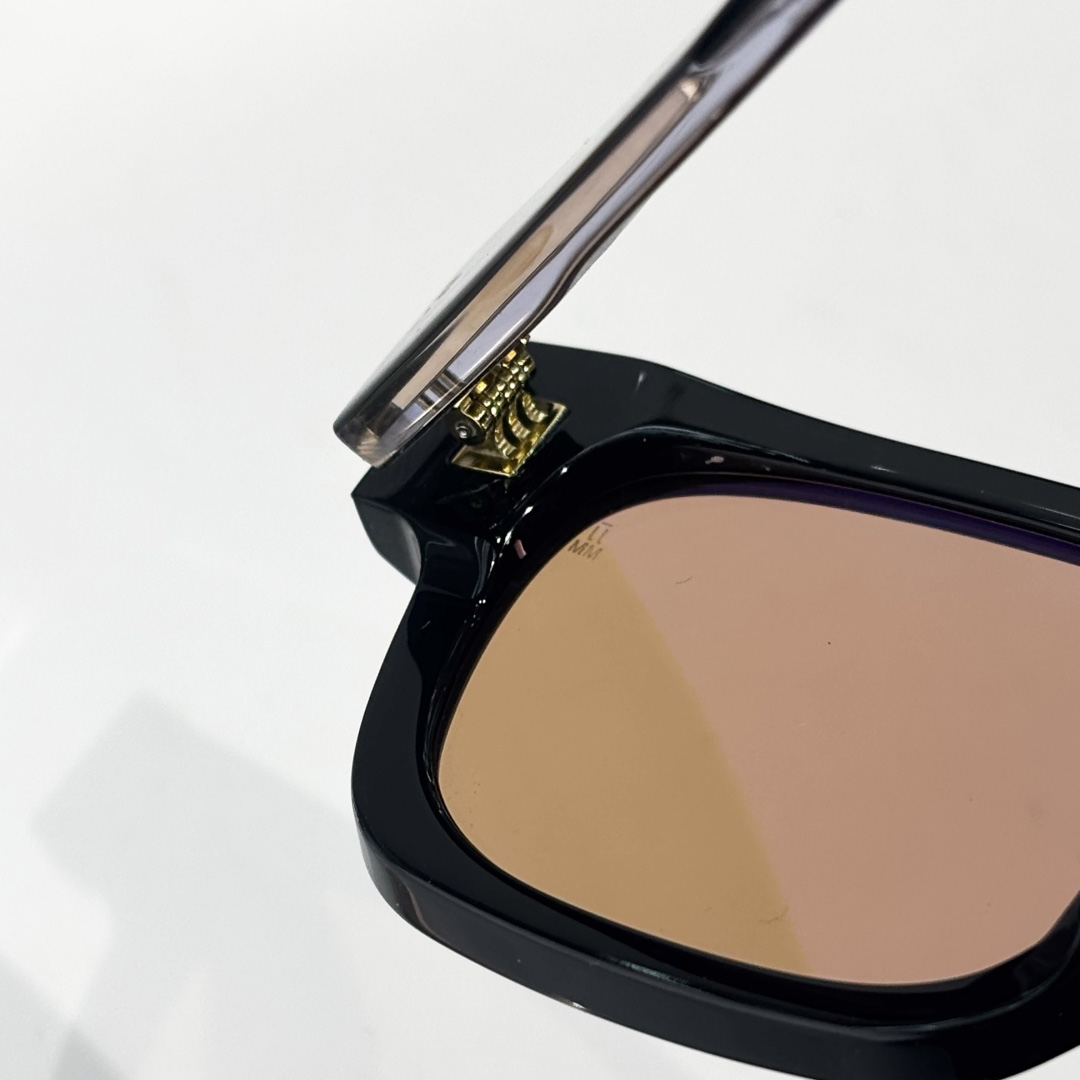 Jacquemus ENZO Sunglasses - EUR FASHION