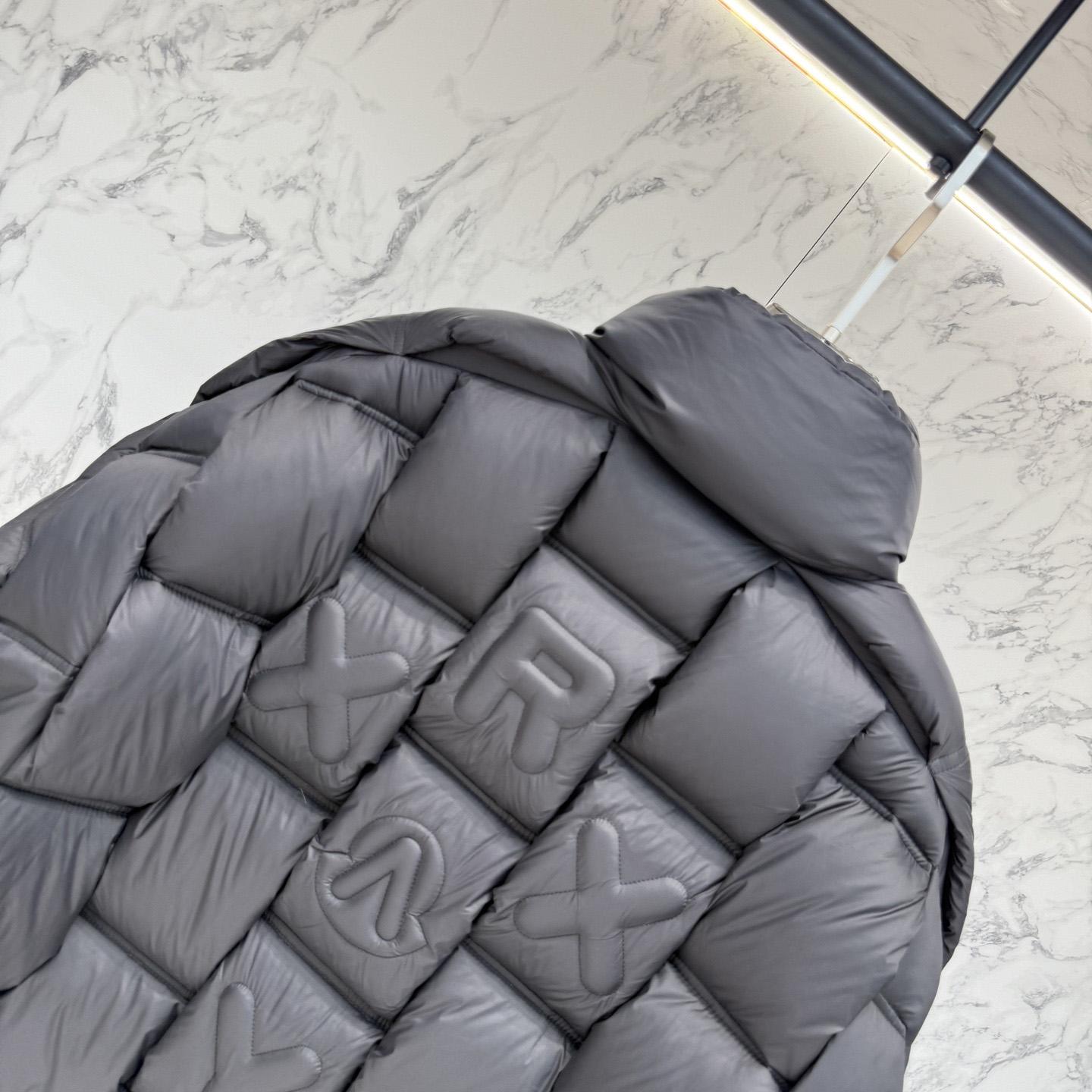 Moncler Short Down Jacket - EUR FASHION