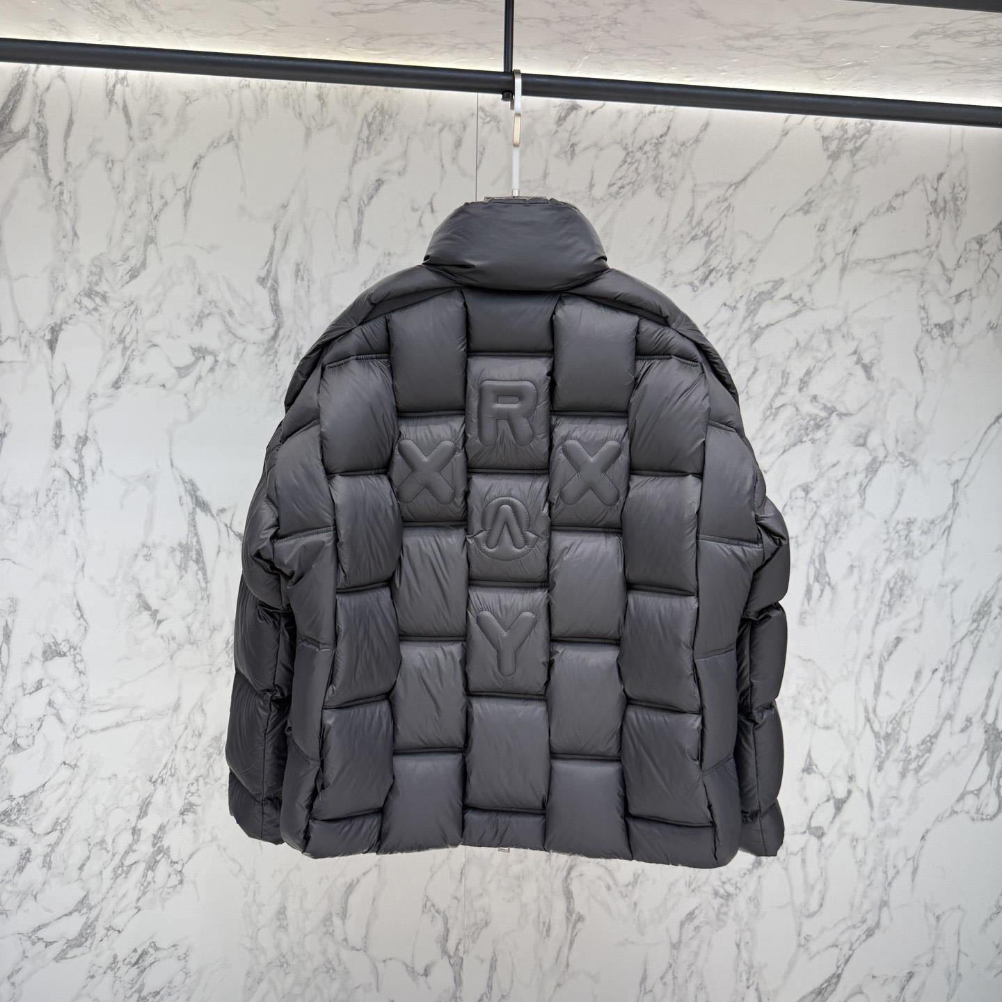 Moncler Short Down Jacket - EUR FASHION