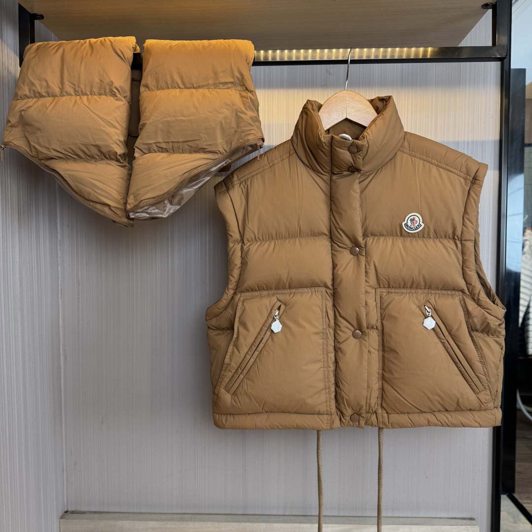 Moncler Selle 2-in-1 Short Down Jacket - EUR FASHION