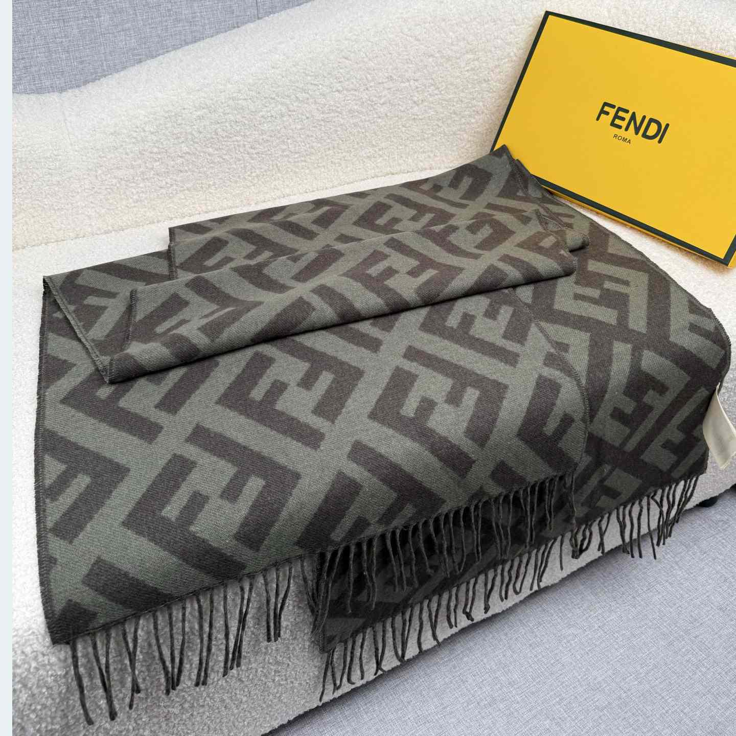 Fendi FF Scarf - EUR FASHION