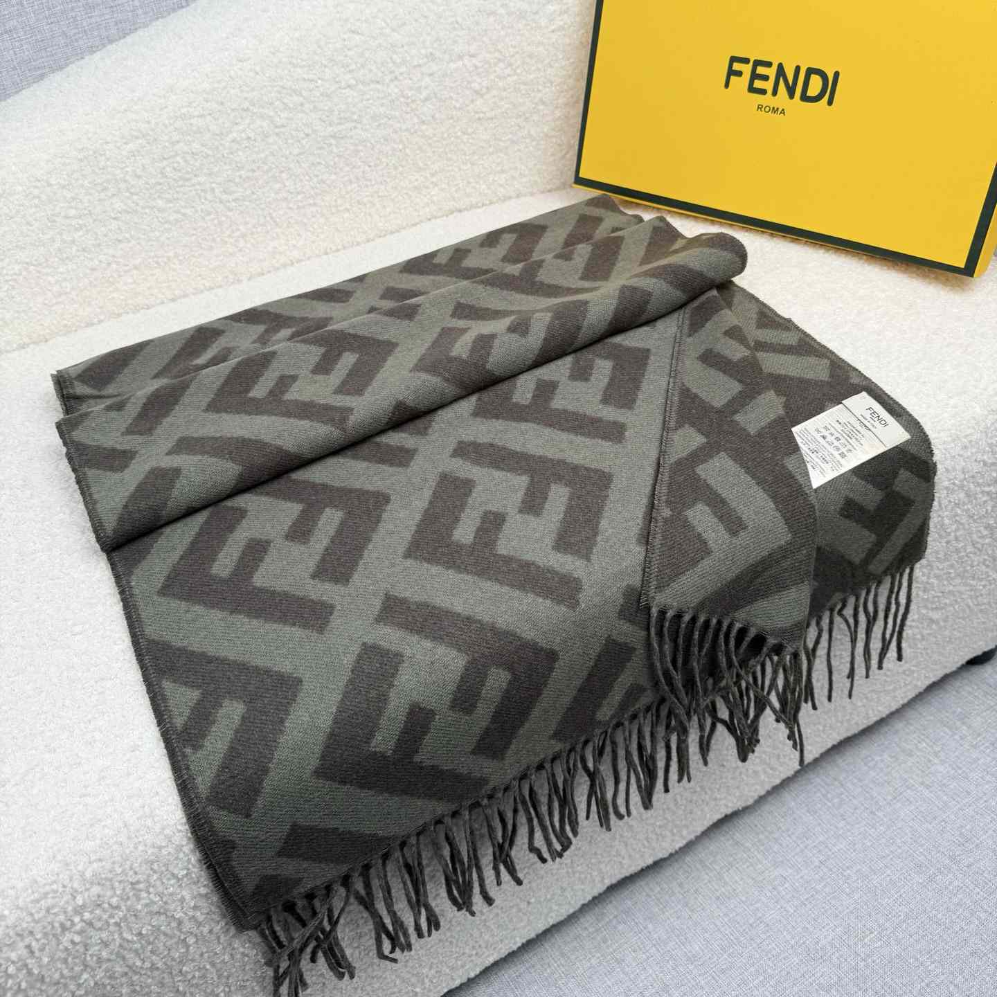 Fendi FF Scarf - EUR FASHION