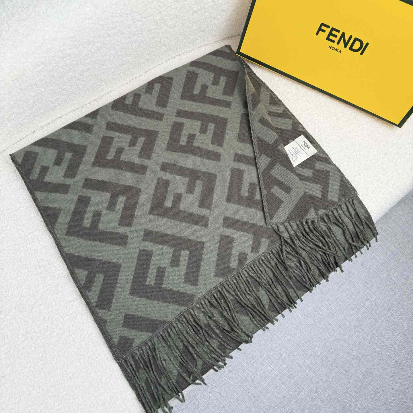 Fendi FF Scarf - EUR FASHION
