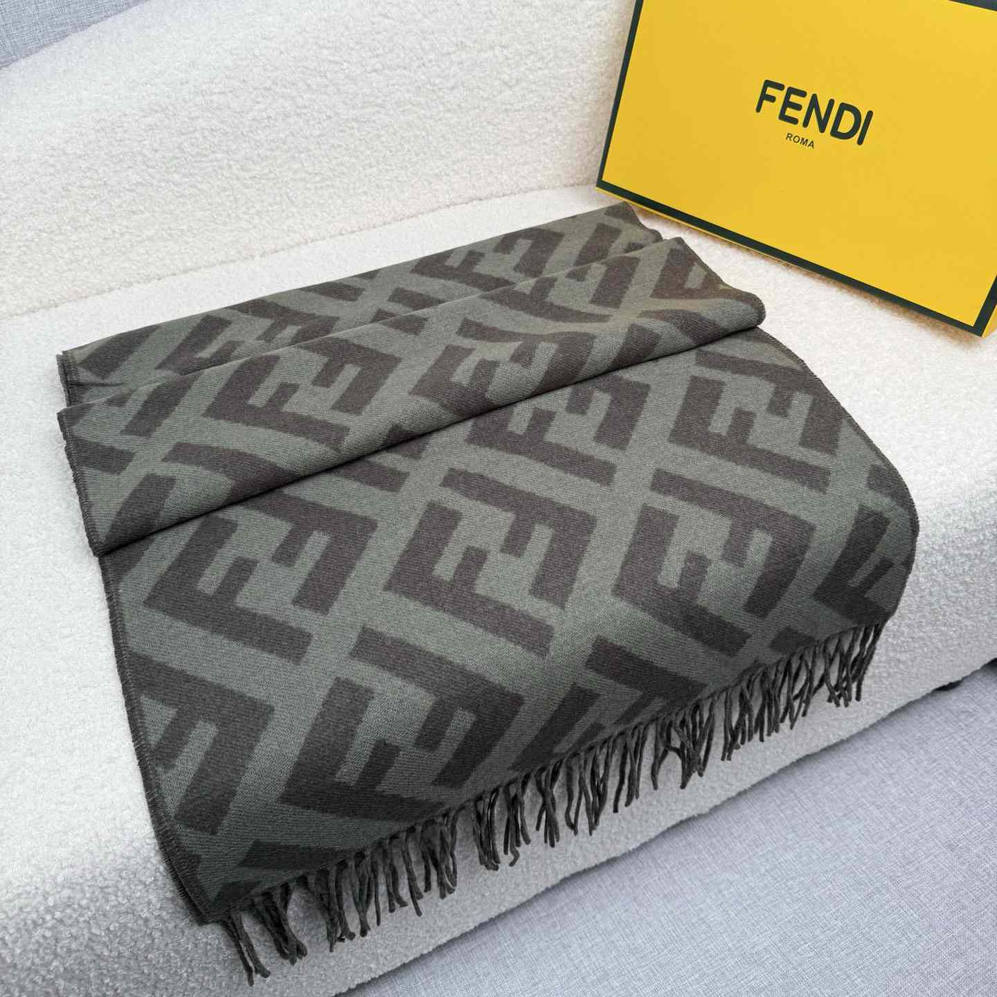 Fendi FF Scarf - EUR FASHION