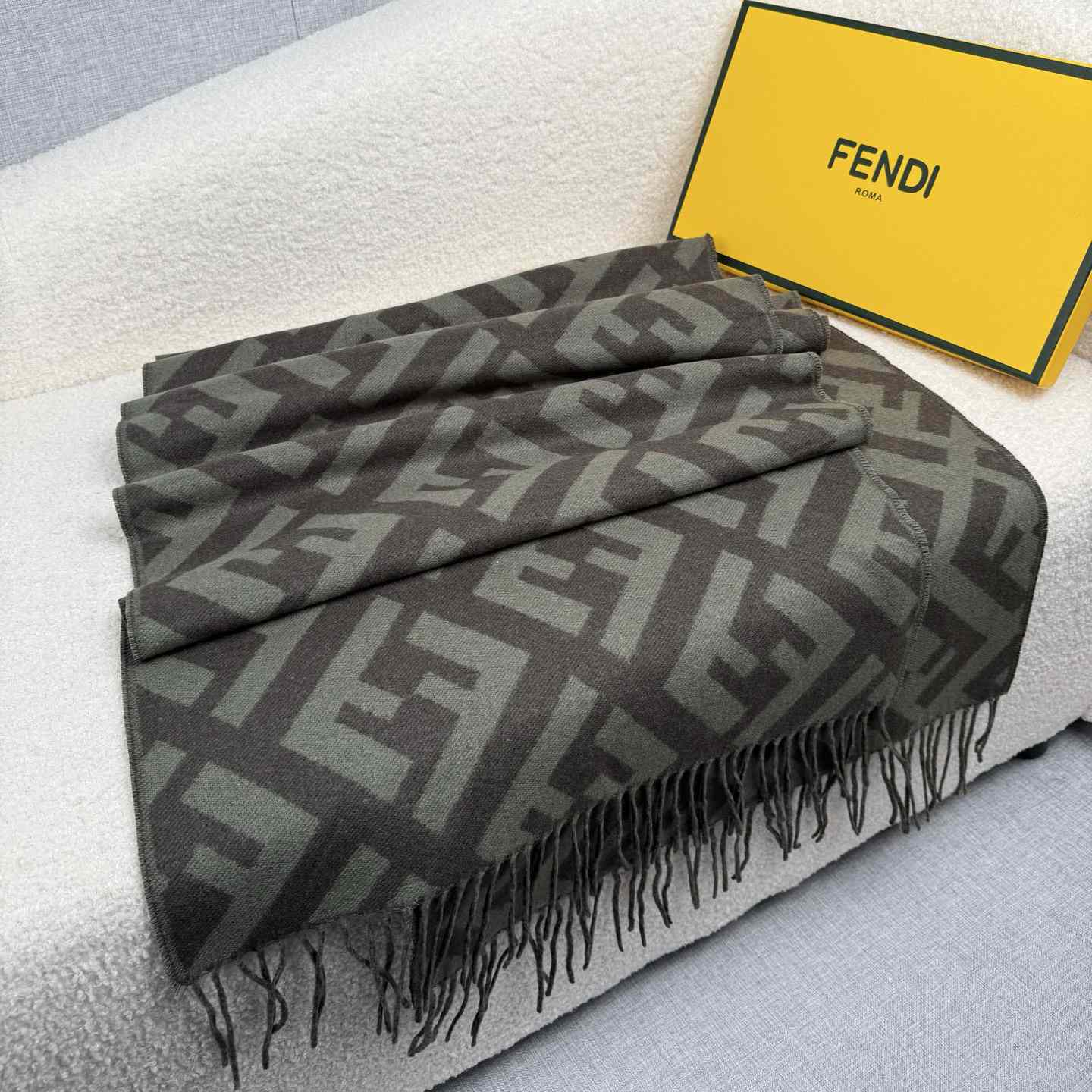 Fendi FF Scarf - EUR FASHION