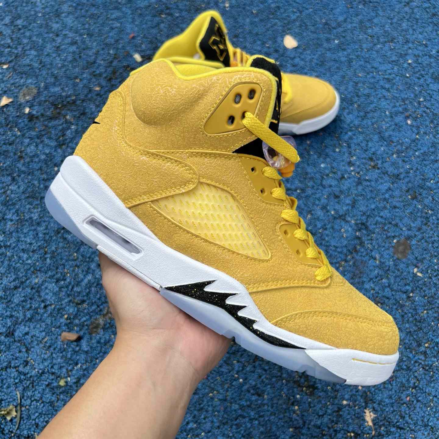 Air Jordan 5 “Michigan” PE Gold Yellow HQ7978-701 - EUR FASHION
