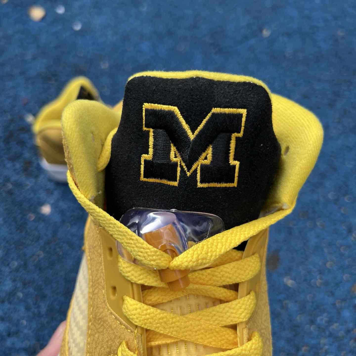 Air Jordan 5 “Michigan” PE Gold Yellow HQ7978-701 - EUR FASHION