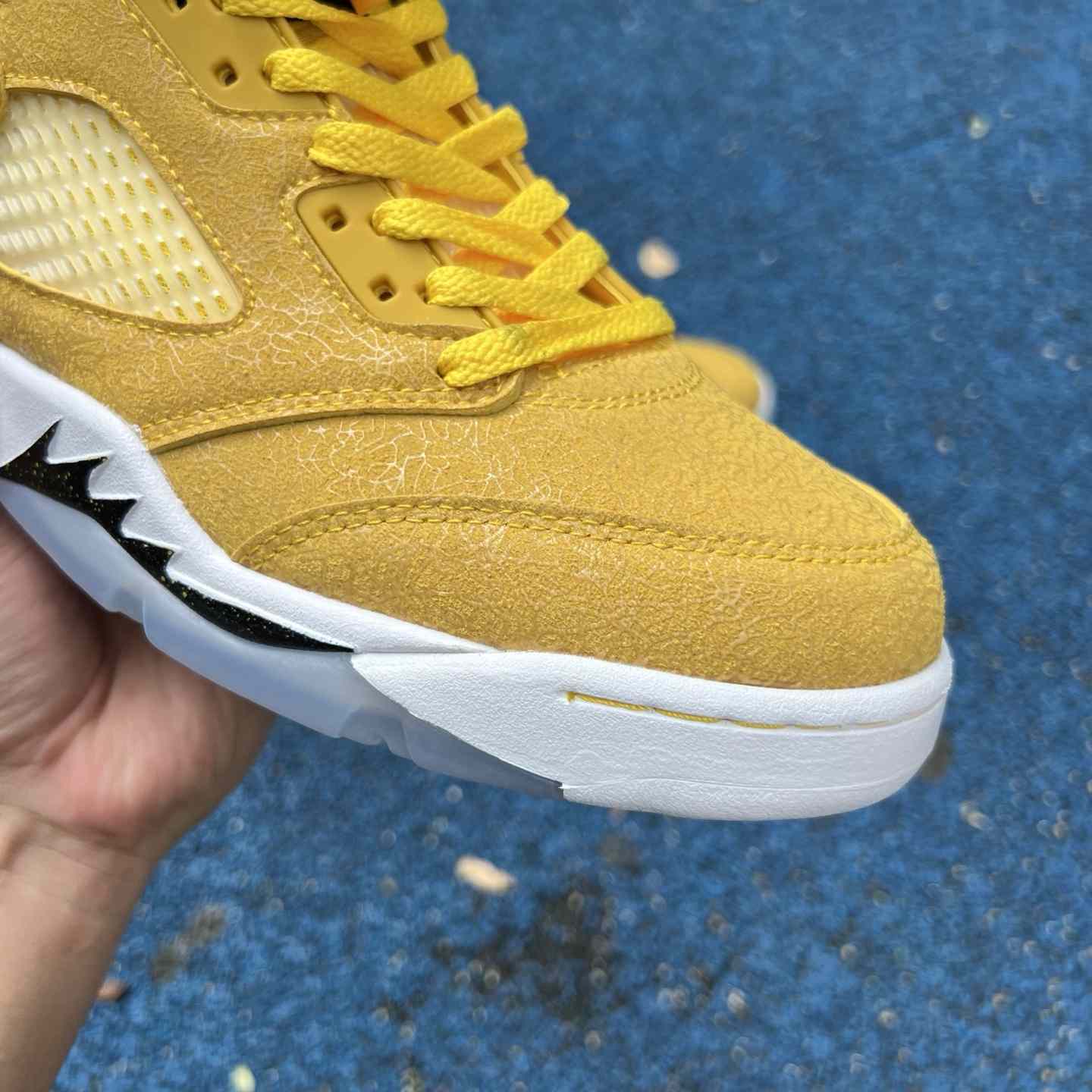 Air Jordan 5 “Michigan” PE Gold Yellow HQ7978-701 - EUR FASHION