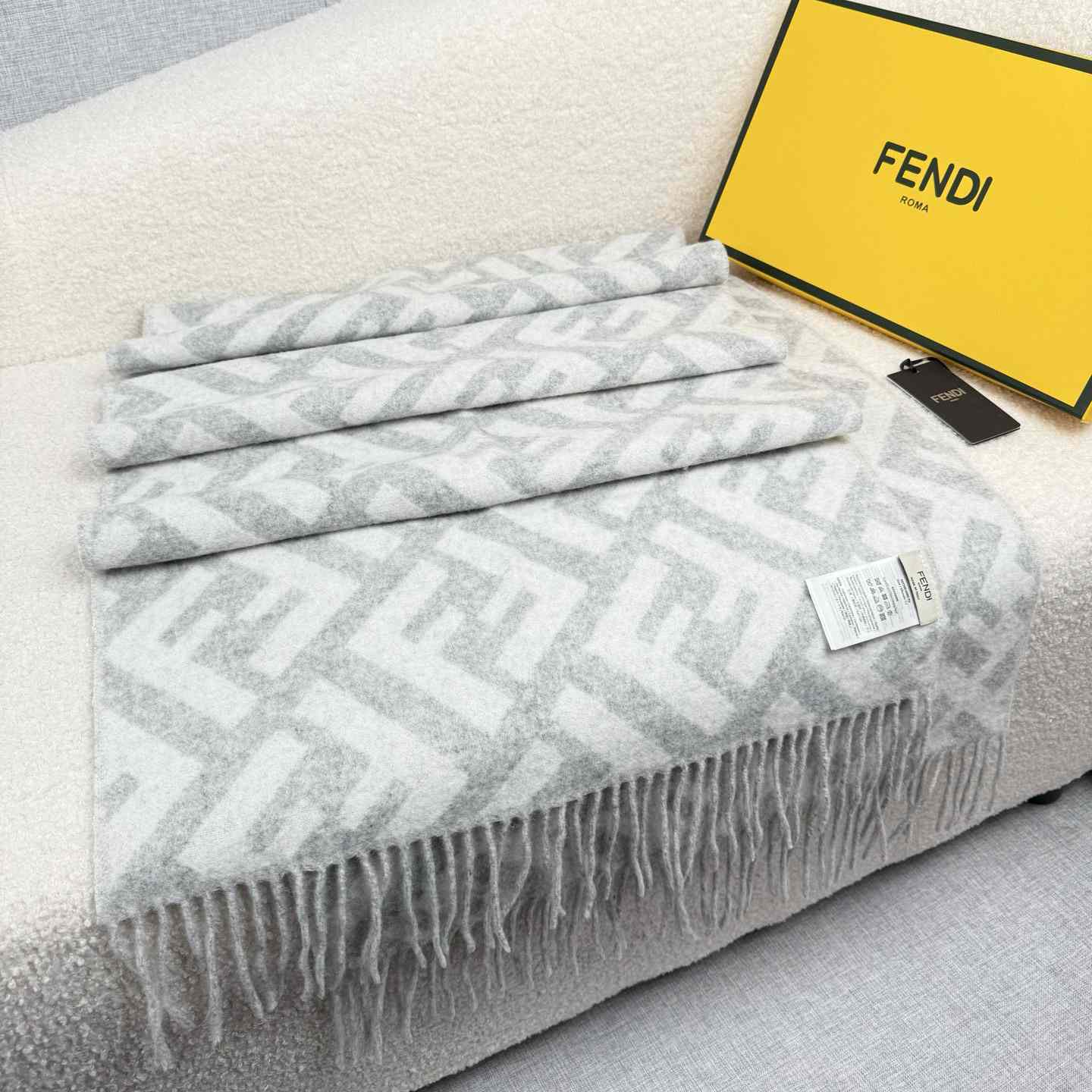 Fendi FF Scarf - EUR FASHION