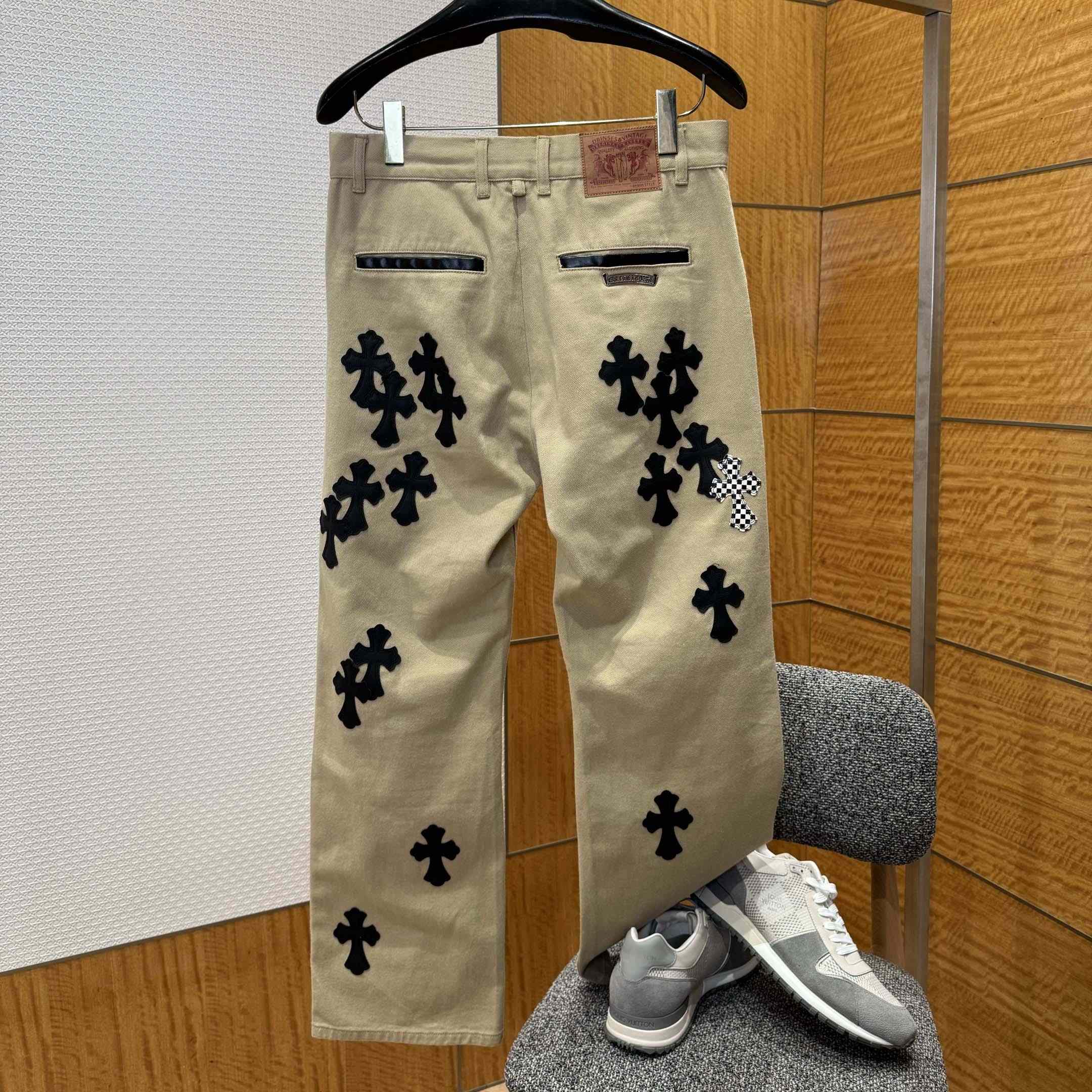 Chrome Hearts Jeans - EUR FASHION
