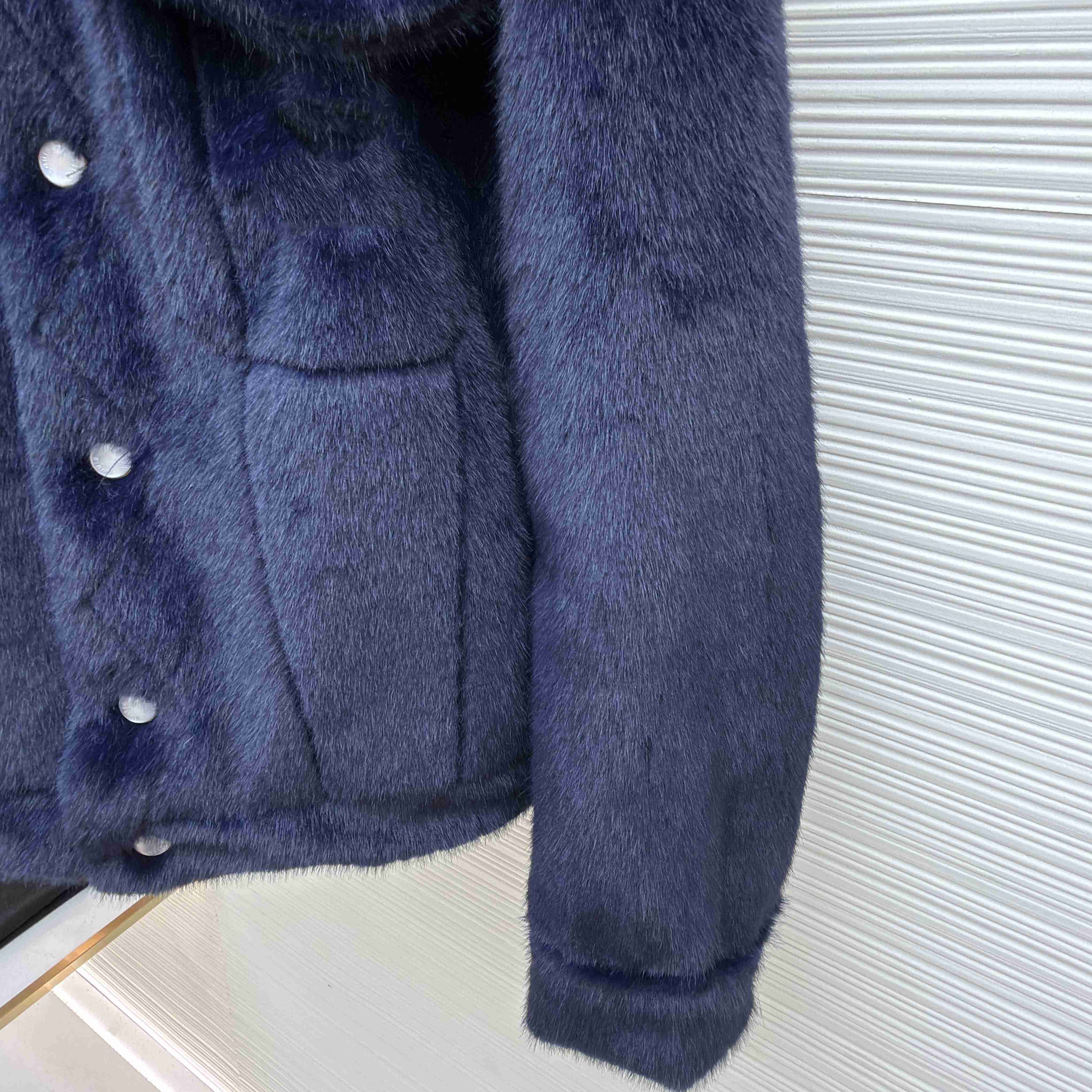 Louis Vuitton Mink Denim Trucker Jacket   1AILX0 - EUR FASHION