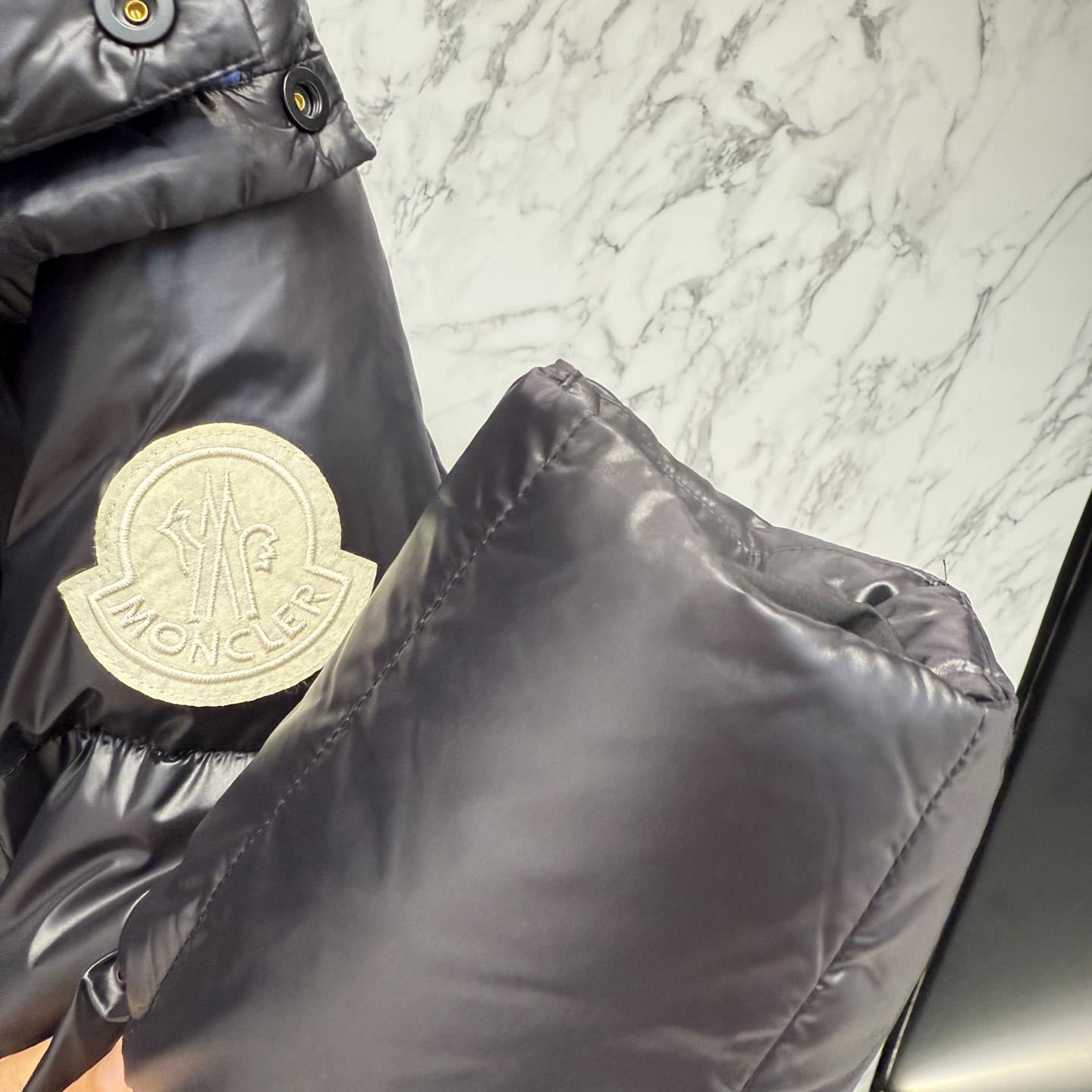 Moncler Parana Hooded Short Down Jacket   - EUR FASHION