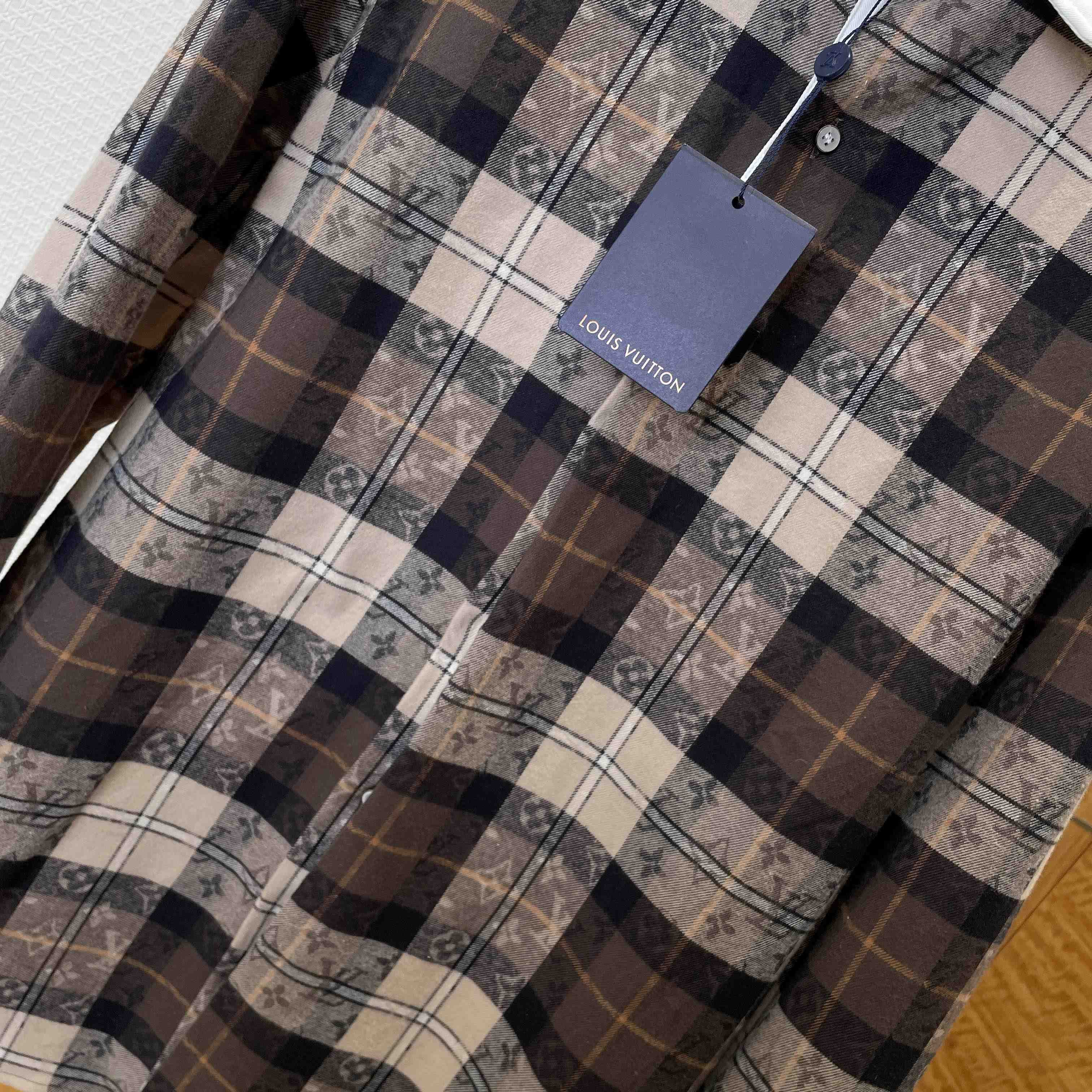 Louis Vuitton Monogram Flannel Long-Sleeved Polo Shirt   1AIKAJ - EUR FASHION