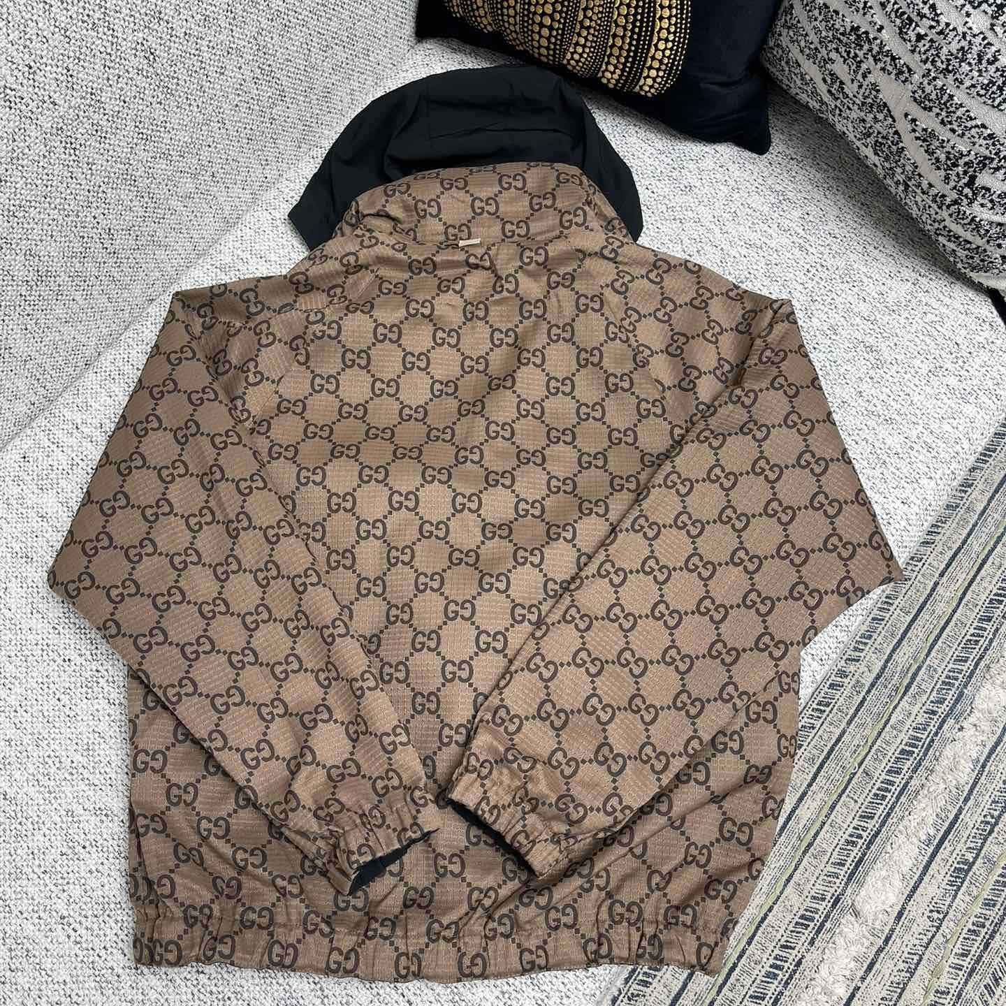 Gucci Reversible Monogrammed Shell Hooded Jacket - EUR FASHION
