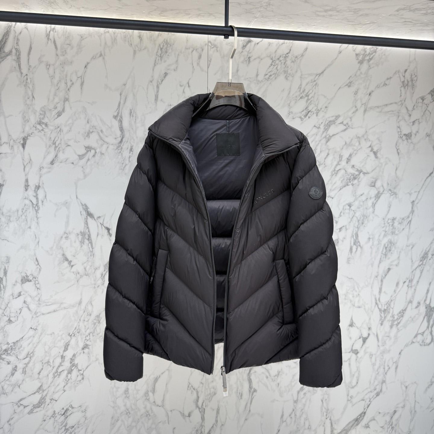 Moncler Short Down Jacket - EUR FASHION