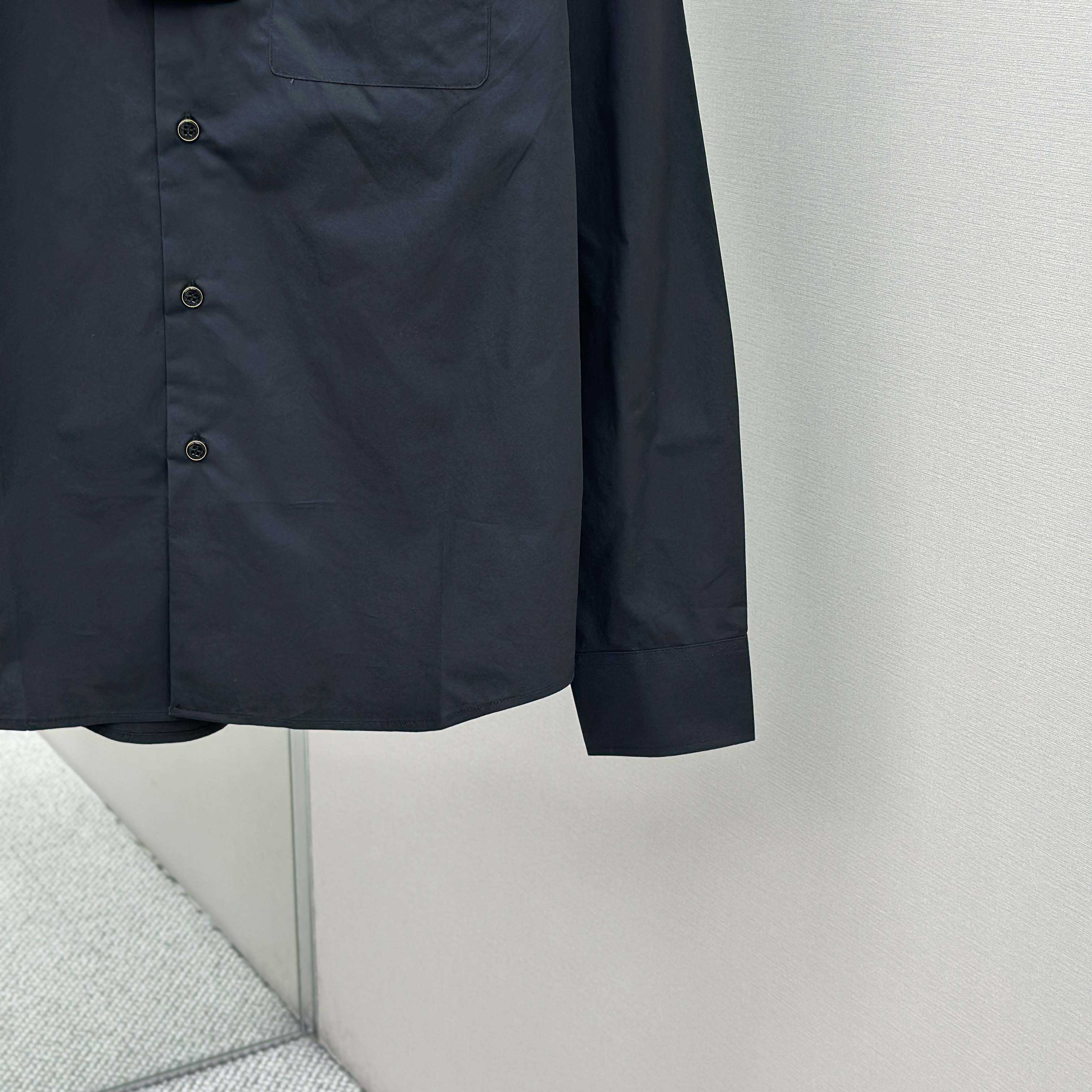 Louis Vuitton Embroidered Signature Long-Sleeved Shirt   1AIMIY - EUR FASHION