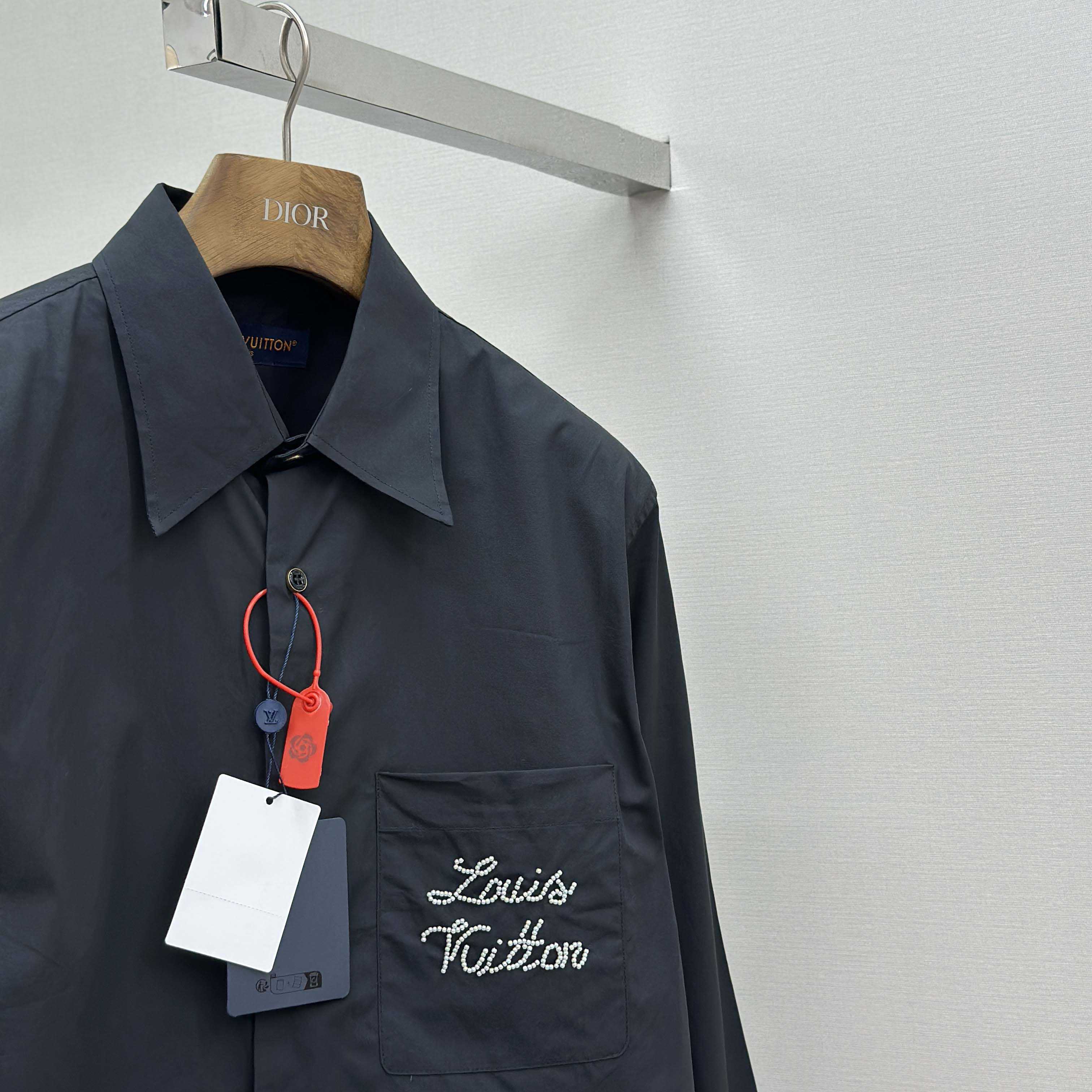 Louis Vuitton Embroidered Signature Long-Sleeved Shirt   1AIMIY - EUR FASHION