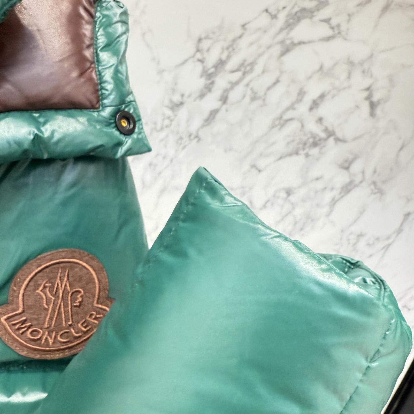 Moncler Parana Hooded Short Down Jacket   - EUR FASHION