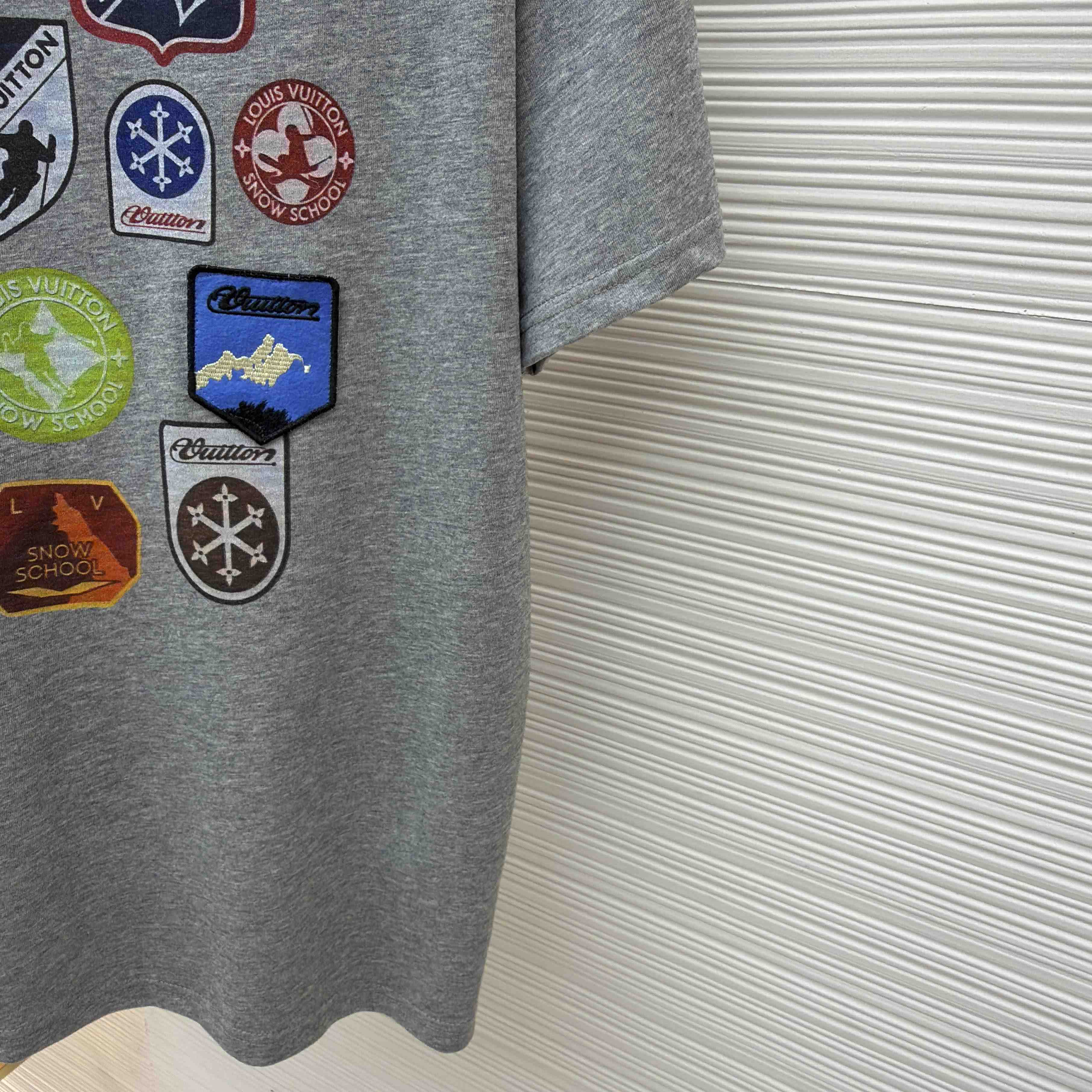 Louis Vuitton Signature Patches T-Shirt   1AJCES - EUR FASHION