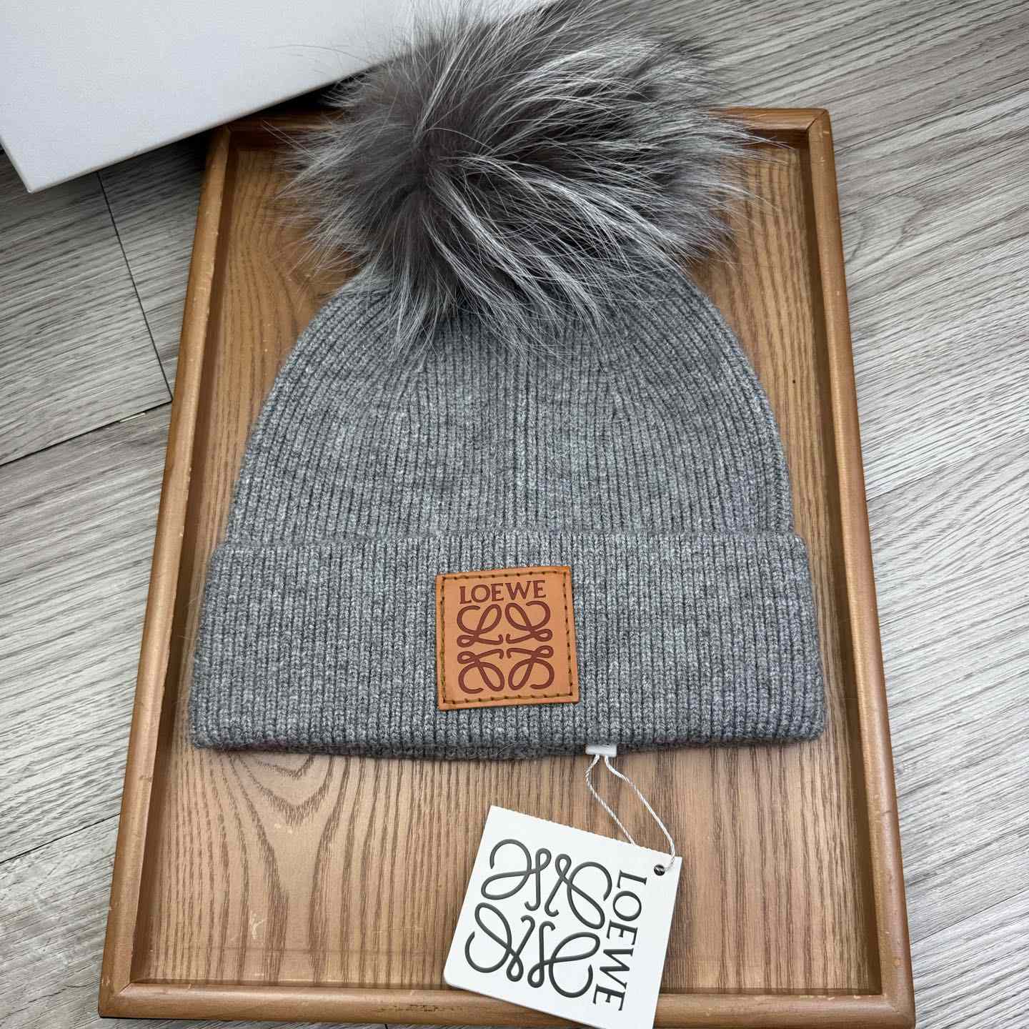 Loewe Beanie  - EUR FASHION