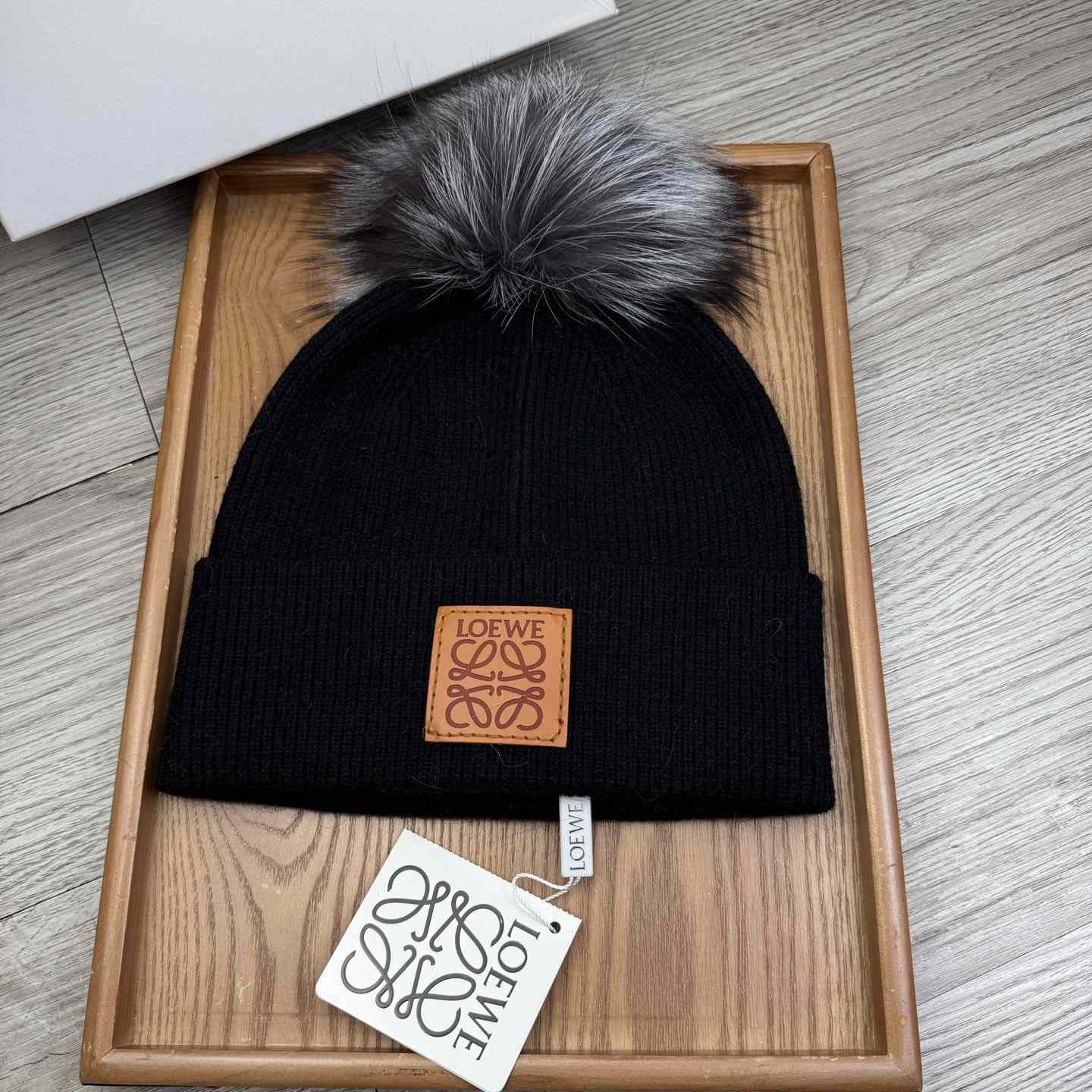 Loewe Beanie  - EUR FASHION
