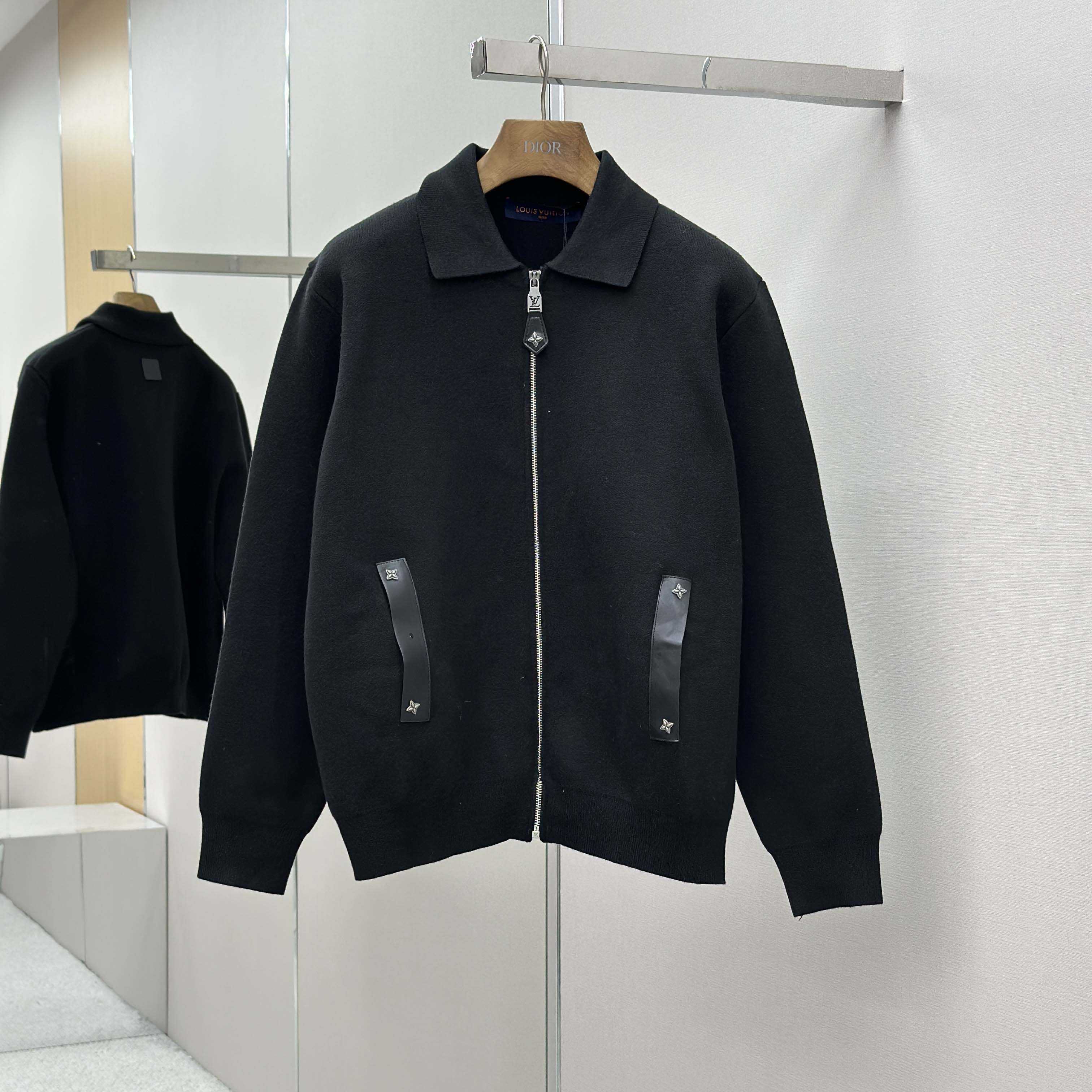 Louis Vuitton Knit Blouson With Leather Details   1AH347 - EUR FASHION