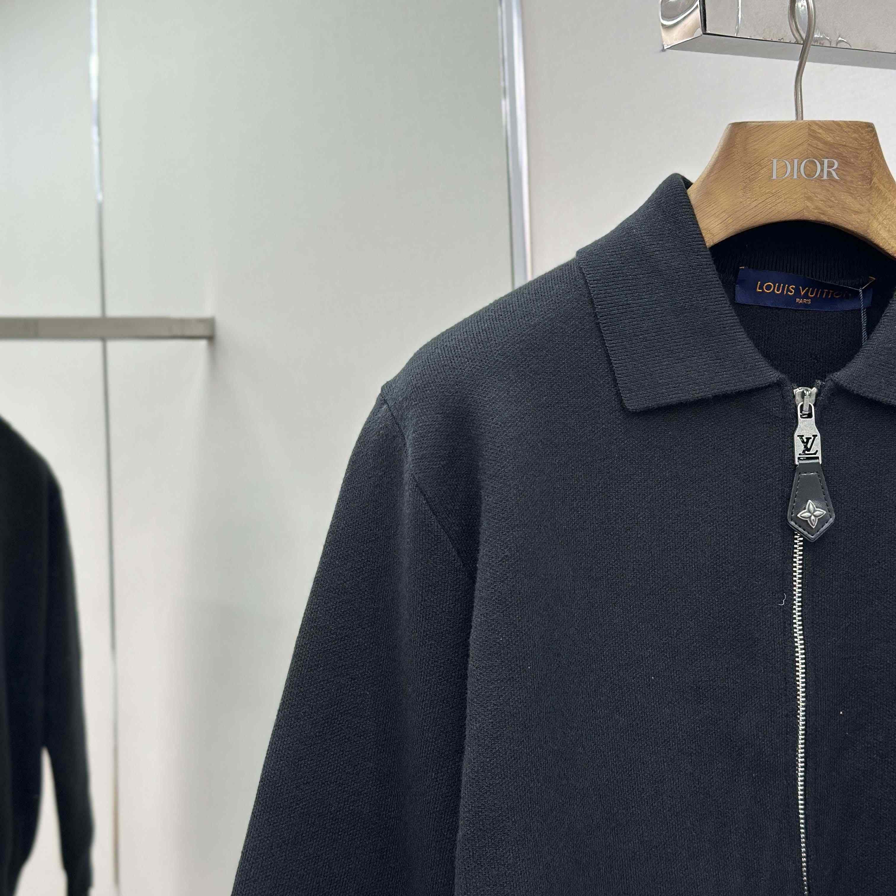 Louis Vuitton Knit Blouson With Leather Details   1AH347 - EUR FASHION