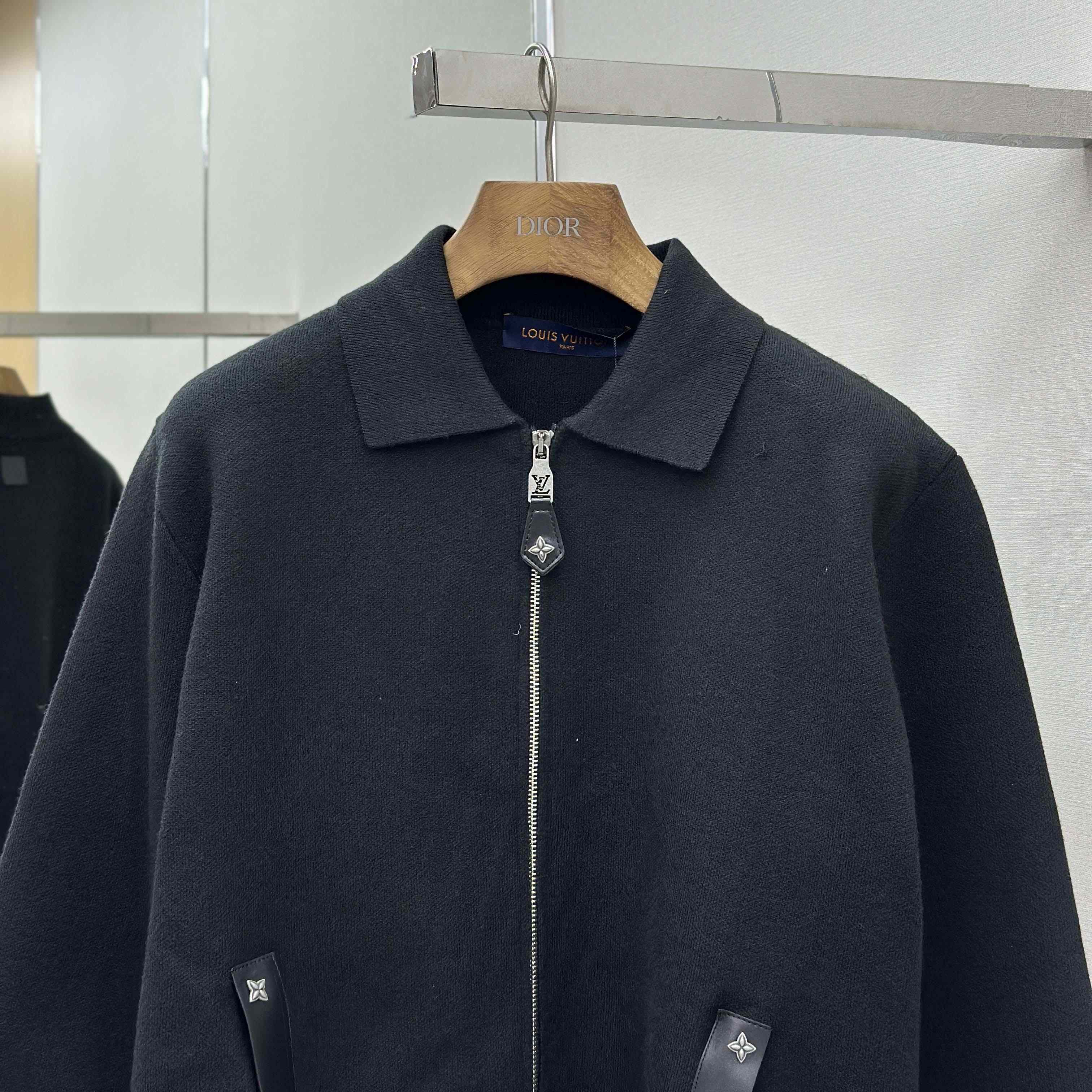 Louis Vuitton Knit Blouson With Leather Details   1AH347 - EUR FASHION