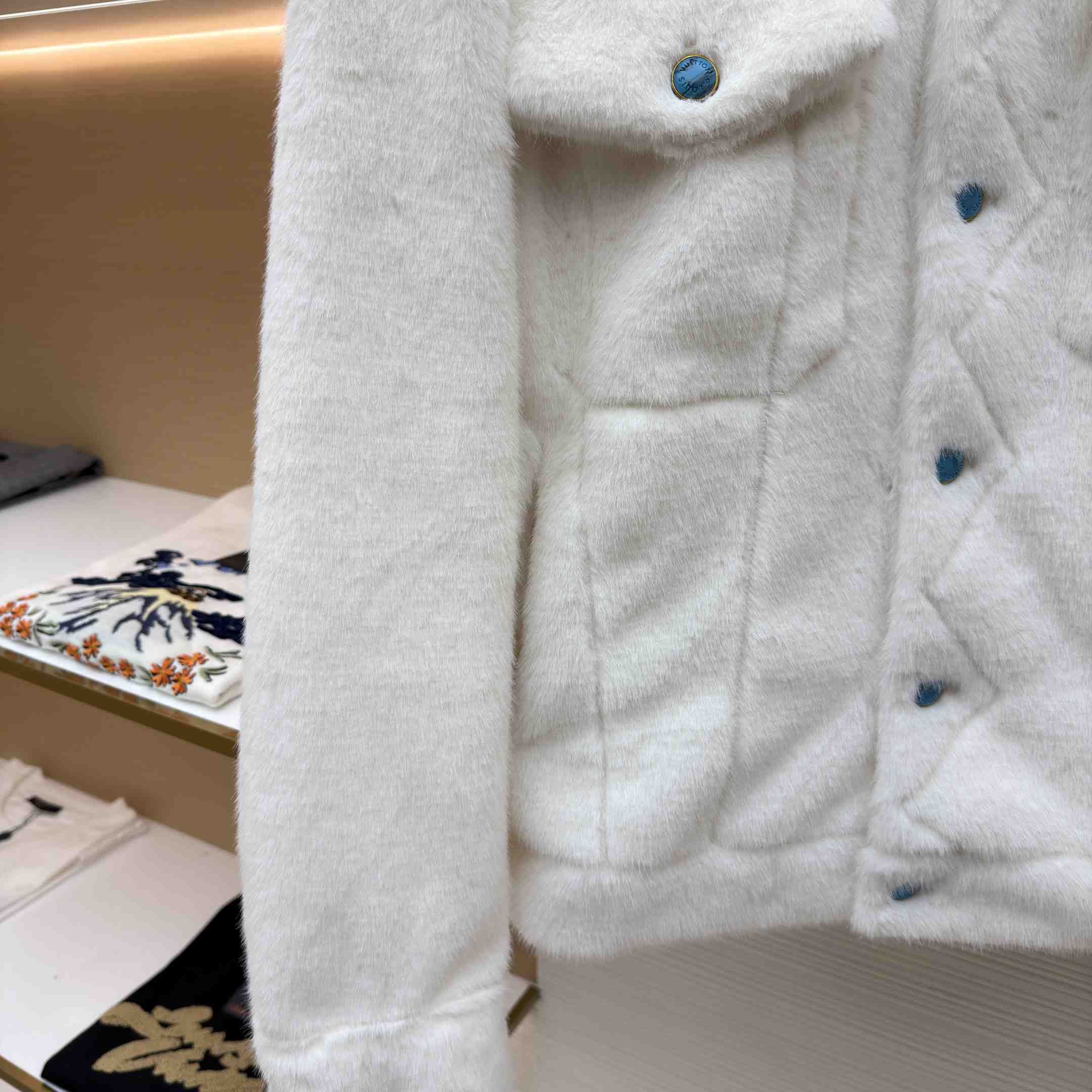 Louis Vuitton Mink Trucker Jacket   1AFXB6 - EUR FASHION