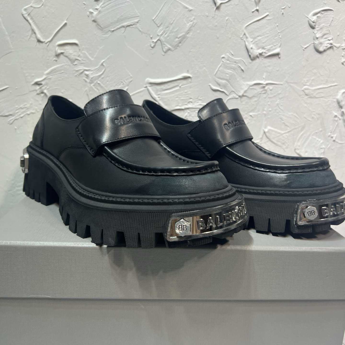 Balenciaga Tractor Loafer In Black - EUR FASHION
